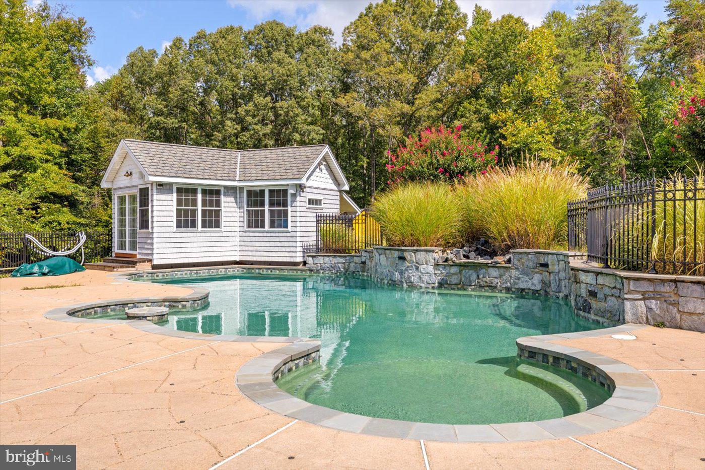 12620 CHEWNING LN, FREDERICKSBURG, Virginia 22407, 7 Bedrooms Bedrooms, ,4 BathroomsBathrooms,Residential,For sale,12620 CHEWNING LN,VASP2036282 MLS # VASP2036282