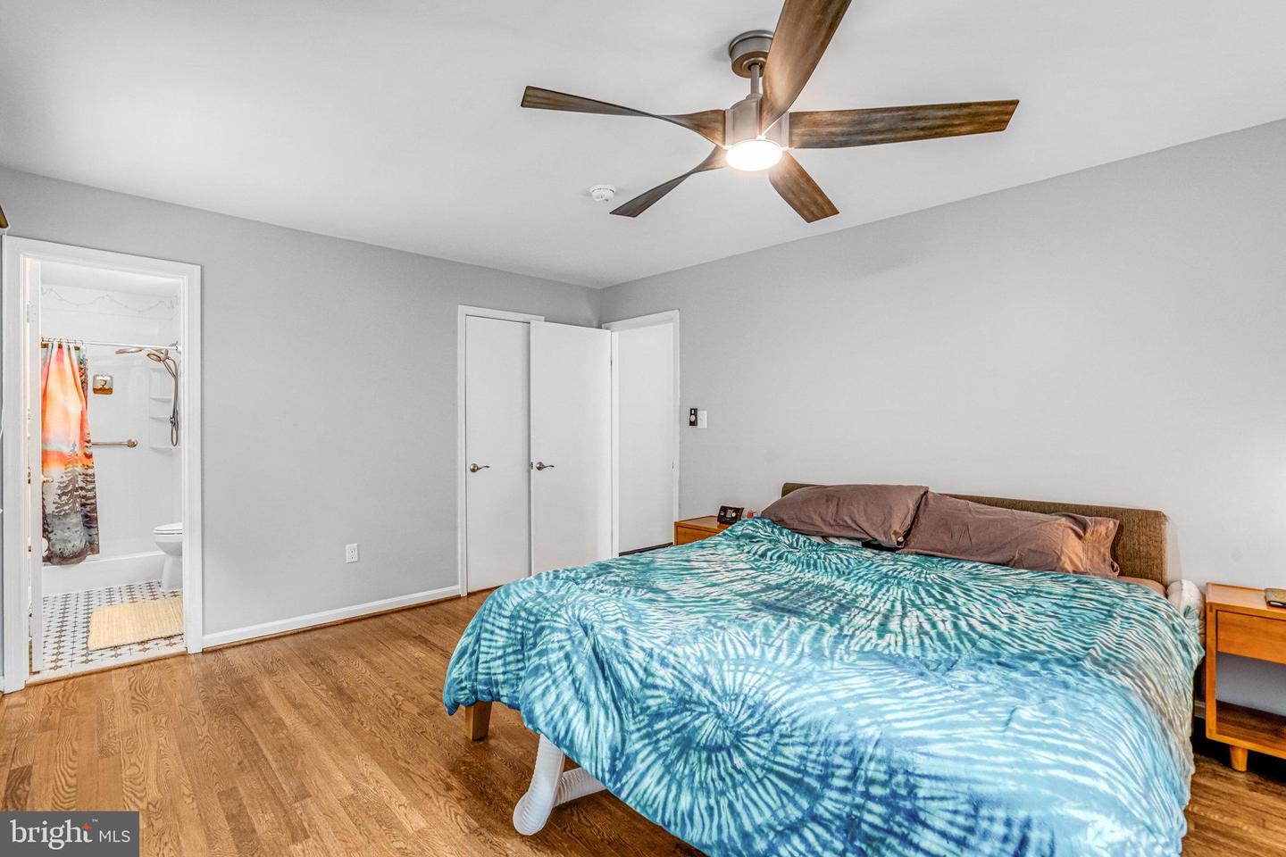 7757 CARRLEIGH PKWY, SPRINGFIELD, Virginia 22152, 5 Bedrooms Bedrooms, ,2 BathroomsBathrooms,Residential,For sale,7757 CARRLEIGH PKWY,VAFX2267660 MLS # VAFX2267660