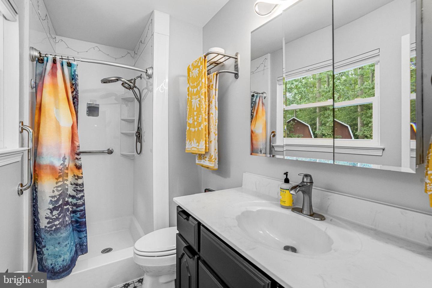 7757 CARRLEIGH PKWY, SPRINGFIELD, Virginia 22152, 5 Bedrooms Bedrooms, ,2 BathroomsBathrooms,Residential,For sale,7757 CARRLEIGH PKWY,VAFX2267660 MLS # VAFX2267660
