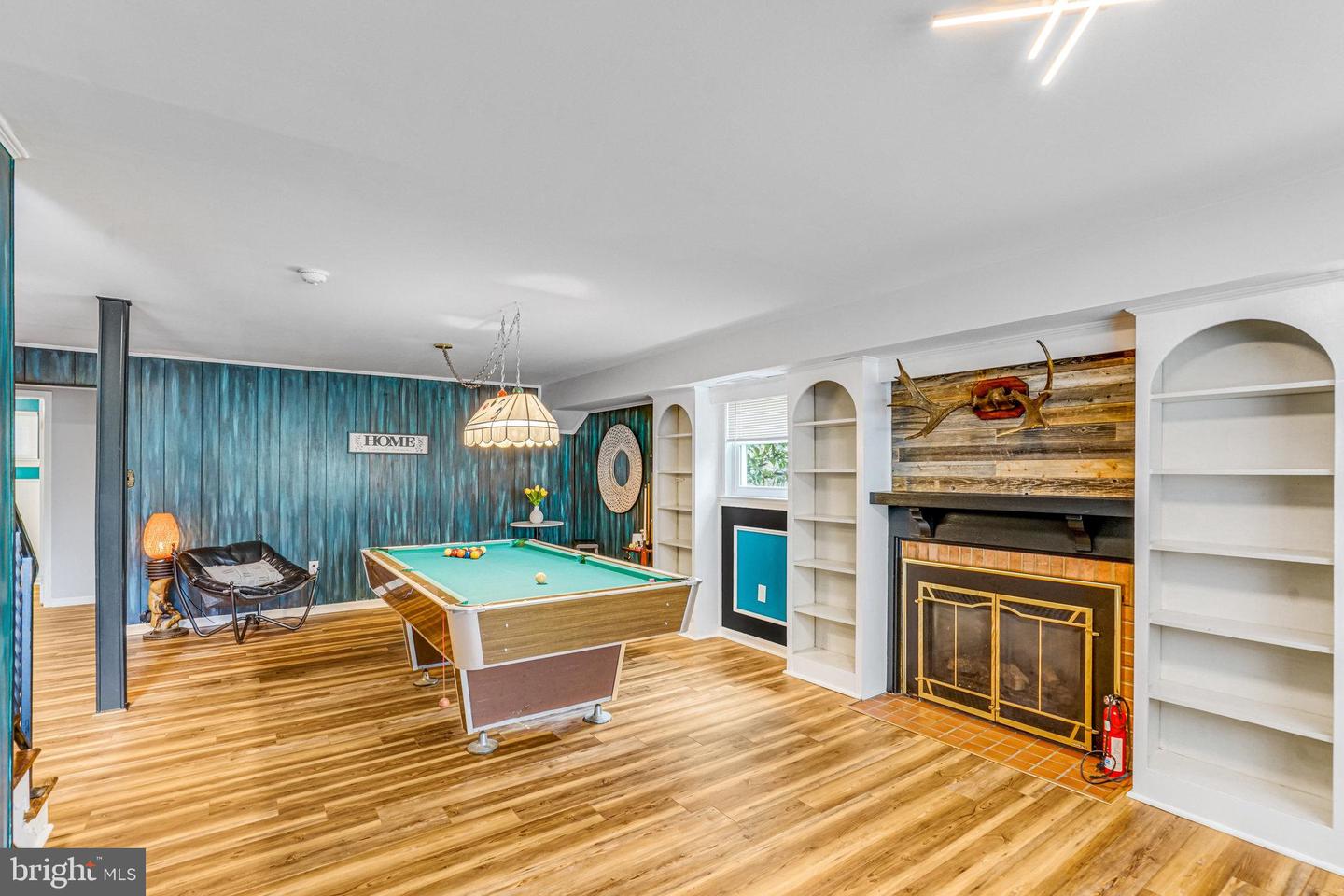 7757 CARRLEIGH PKWY, SPRINGFIELD, Virginia 22152, 5 Bedrooms Bedrooms, ,2 BathroomsBathrooms,Residential,For sale,7757 CARRLEIGH PKWY,VAFX2267660 MLS # VAFX2267660
