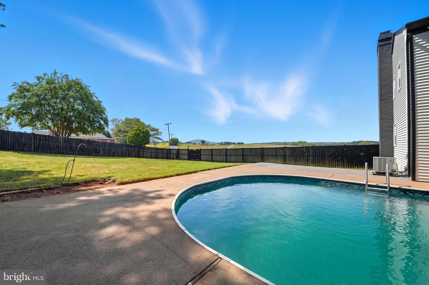 20127 OLD ORANGE RD, CULPEPER, Virginia 22701, 4 Bedrooms Bedrooms, 8 Rooms Rooms,2 BathroomsBathrooms,Residential,For sale,20127 OLD ORANGE RD,VACU2011588 MLS # VACU2011588
