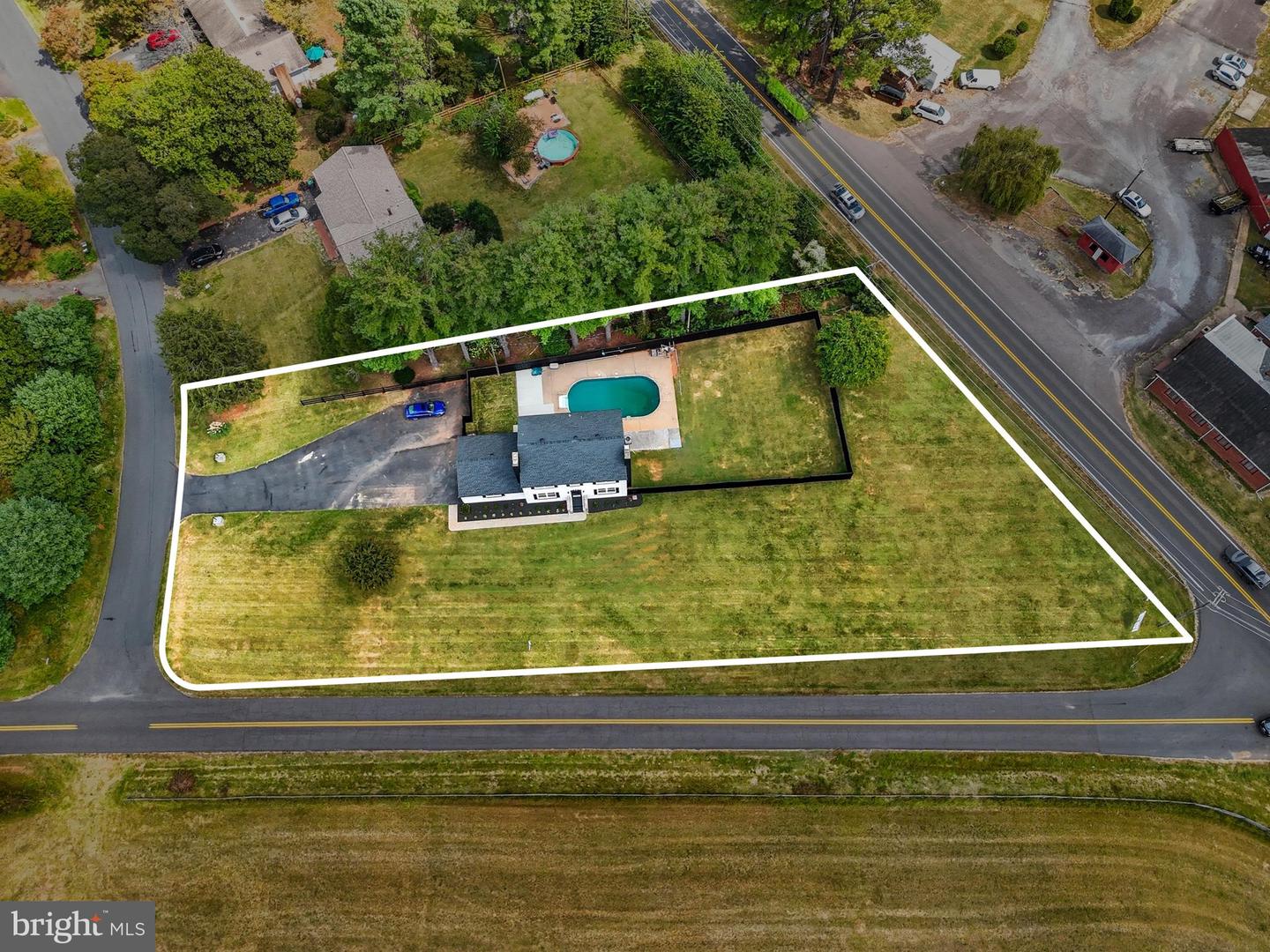 20127 OLD ORANGE RD, CULPEPER, Virginia 22701, 4 Bedrooms Bedrooms, 8 Rooms Rooms,2 BathroomsBathrooms,Residential,For sale,20127 OLD ORANGE RD,VACU2011588 MLS # VACU2011588