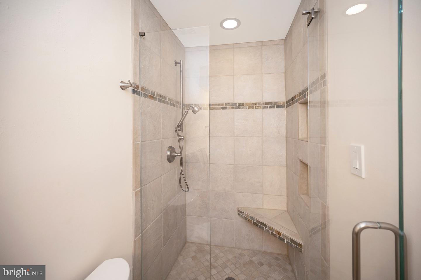 205 SKYLINE RD, LOCUST GROVE, Virginia 22508, 3 Bedrooms Bedrooms, ,3 BathroomsBathrooms,Residential,For sale,205 SKYLINE RD,VAOR2012306 MLS # VAOR2012306