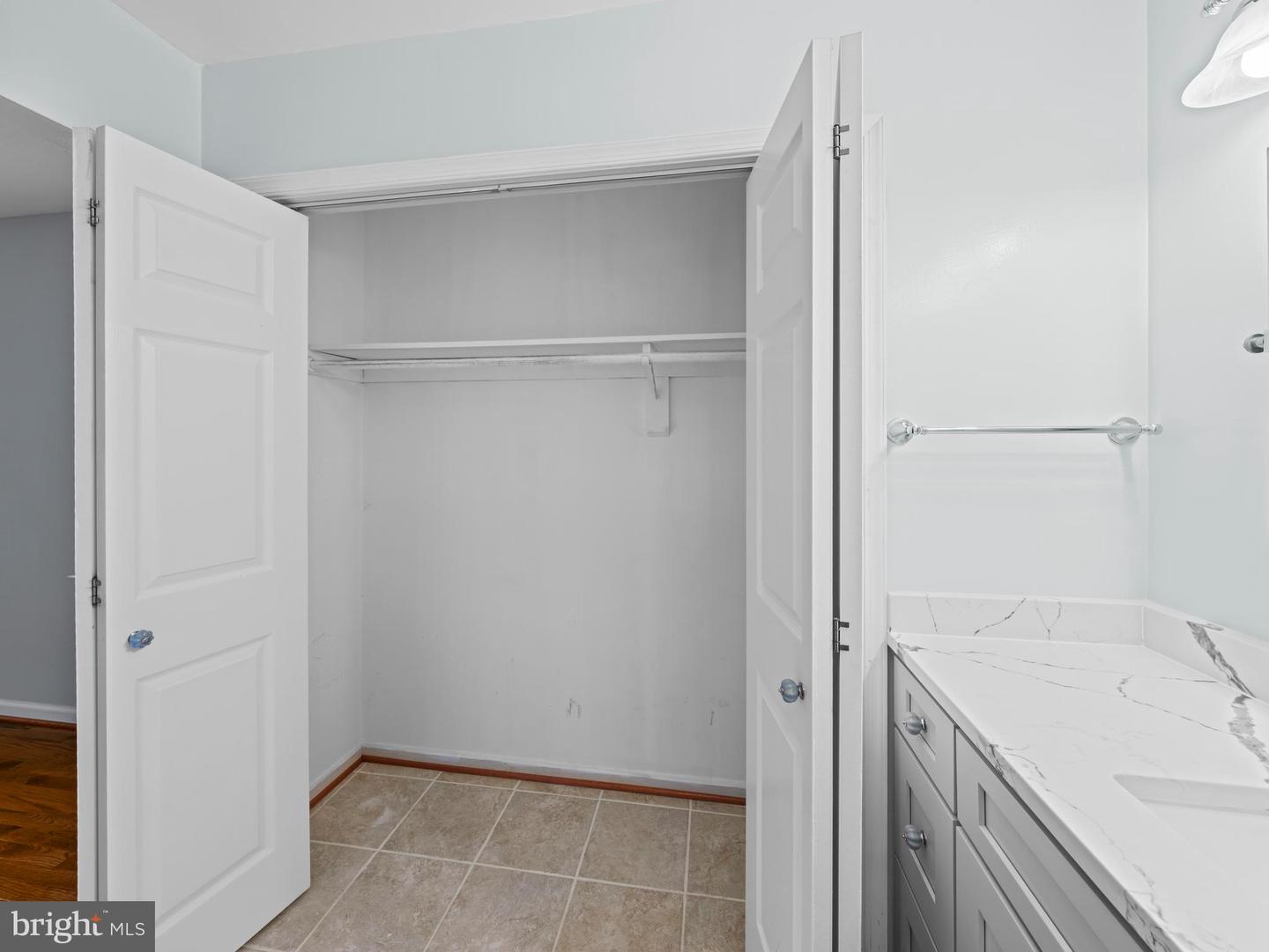 4783 KANDEL CT, ANNANDALE, Virginia 22003, 3 Bedrooms Bedrooms, ,2 BathroomsBathrooms,Residential,For sale,4783 KANDEL CT,VAFX2267658 MLS # VAFX2267658