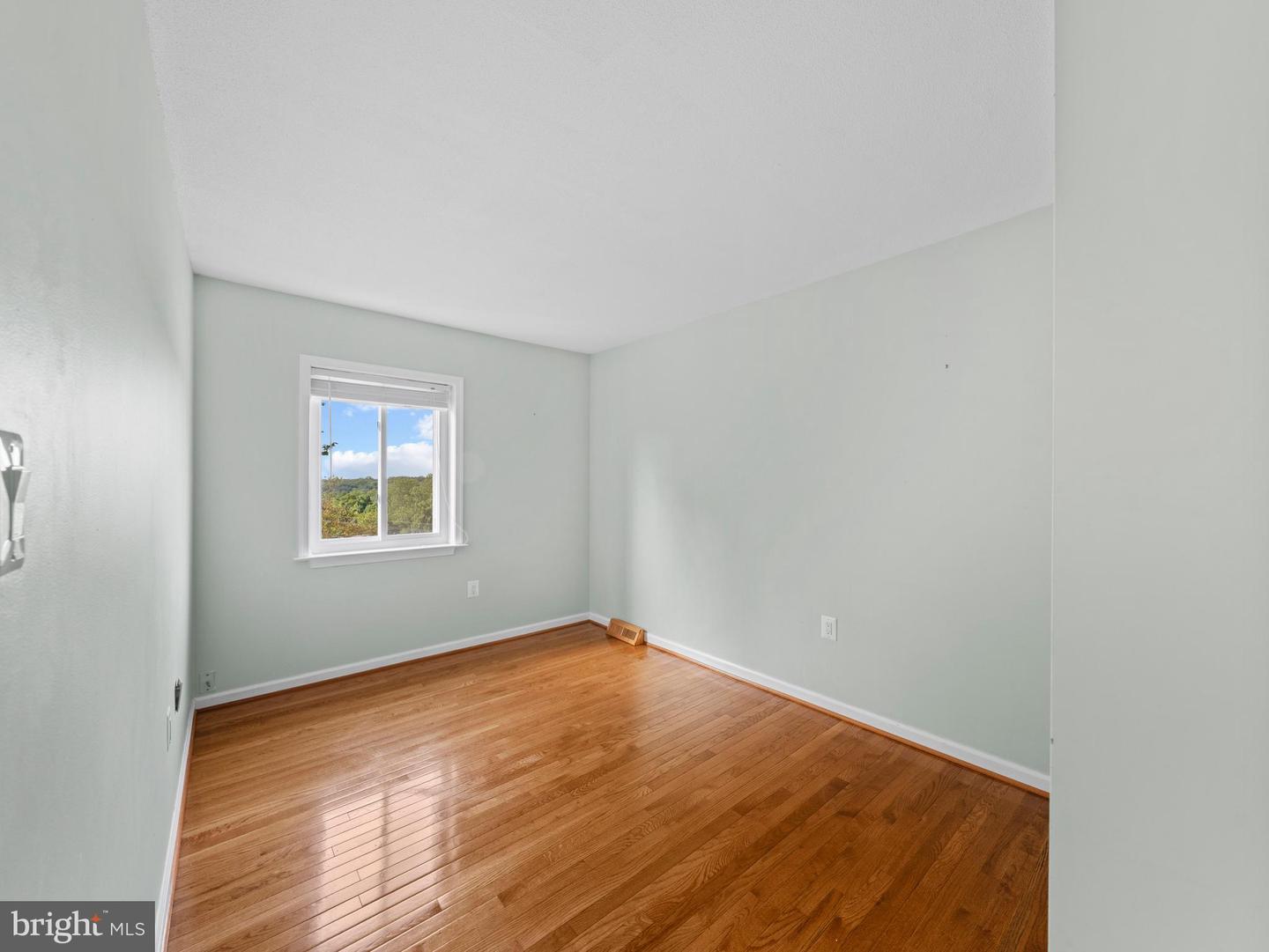 4783 KANDEL CT, ANNANDALE, Virginia 22003, 3 Bedrooms Bedrooms, ,2 BathroomsBathrooms,Residential,For sale,4783 KANDEL CT,VAFX2267658 MLS # VAFX2267658