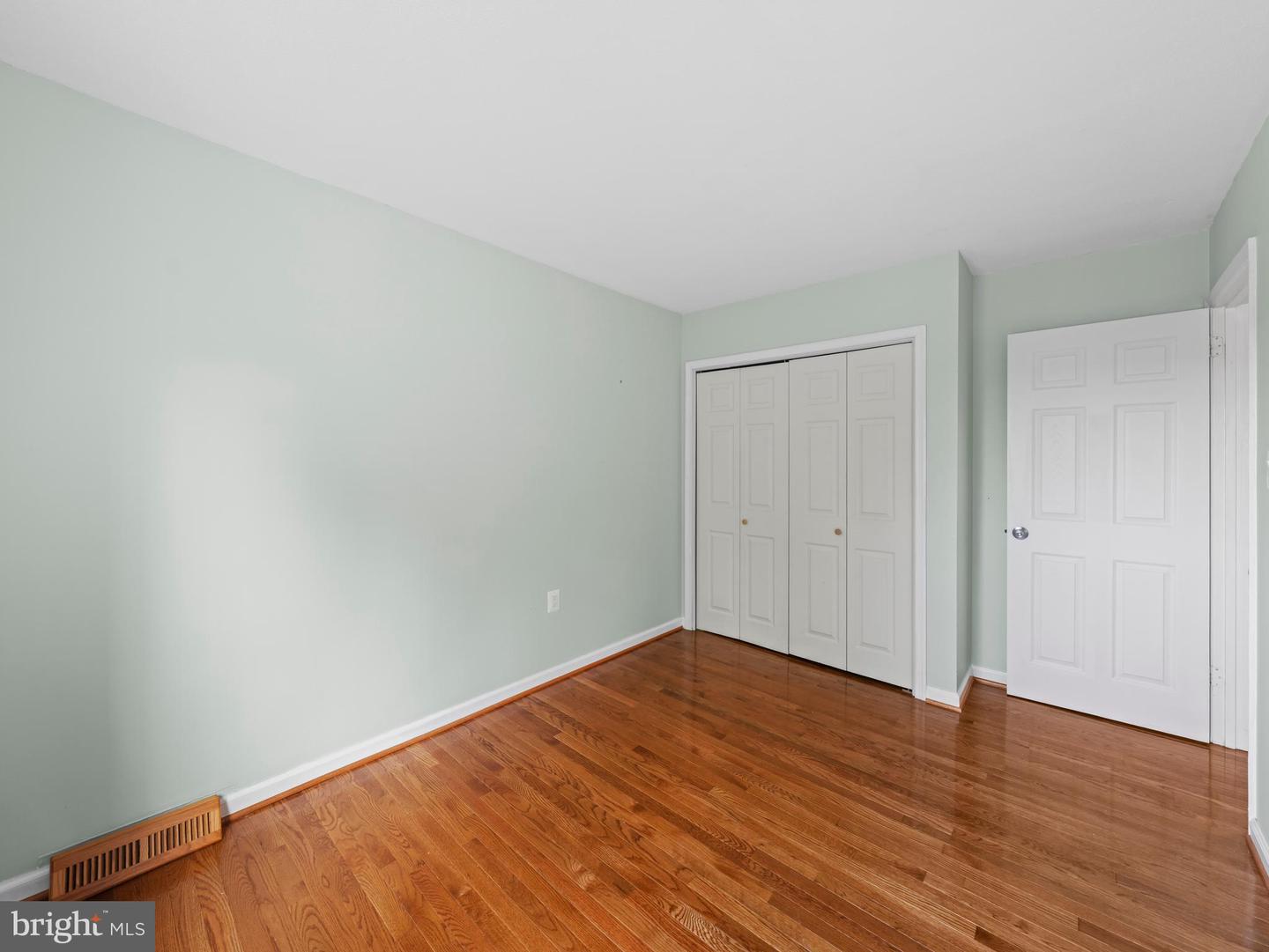 4783 KANDEL CT, ANNANDALE, Virginia 22003, 3 Bedrooms Bedrooms, ,2 BathroomsBathrooms,Residential,For sale,4783 KANDEL CT,VAFX2267658 MLS # VAFX2267658