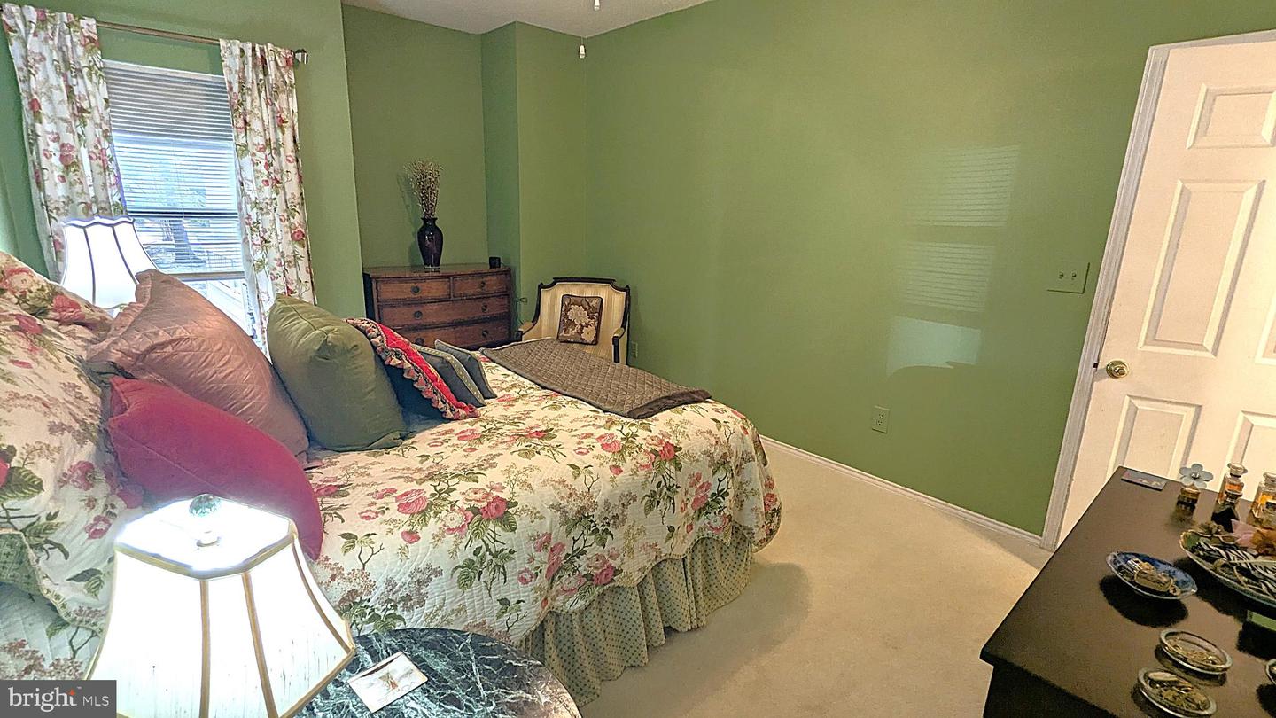 4417 FAIRSTONE DR #104, FAIRFAX, Virginia 22033, 2 Bedrooms Bedrooms, ,2 BathroomsBathrooms,Residential,For sale,4417 FAIRSTONE DR #104,VAFX2267588 MLS # VAFX2267588 4417 FAIRSTONE DR #104, FAIRFAX, Virginia 22033, 2 Bedrooms Bedrooms, ,2 BathroomsBathrooms,Residential,For sale,4417 FAIRSTONE DR #104,VAFX2267588 MLS # VAFX2267588