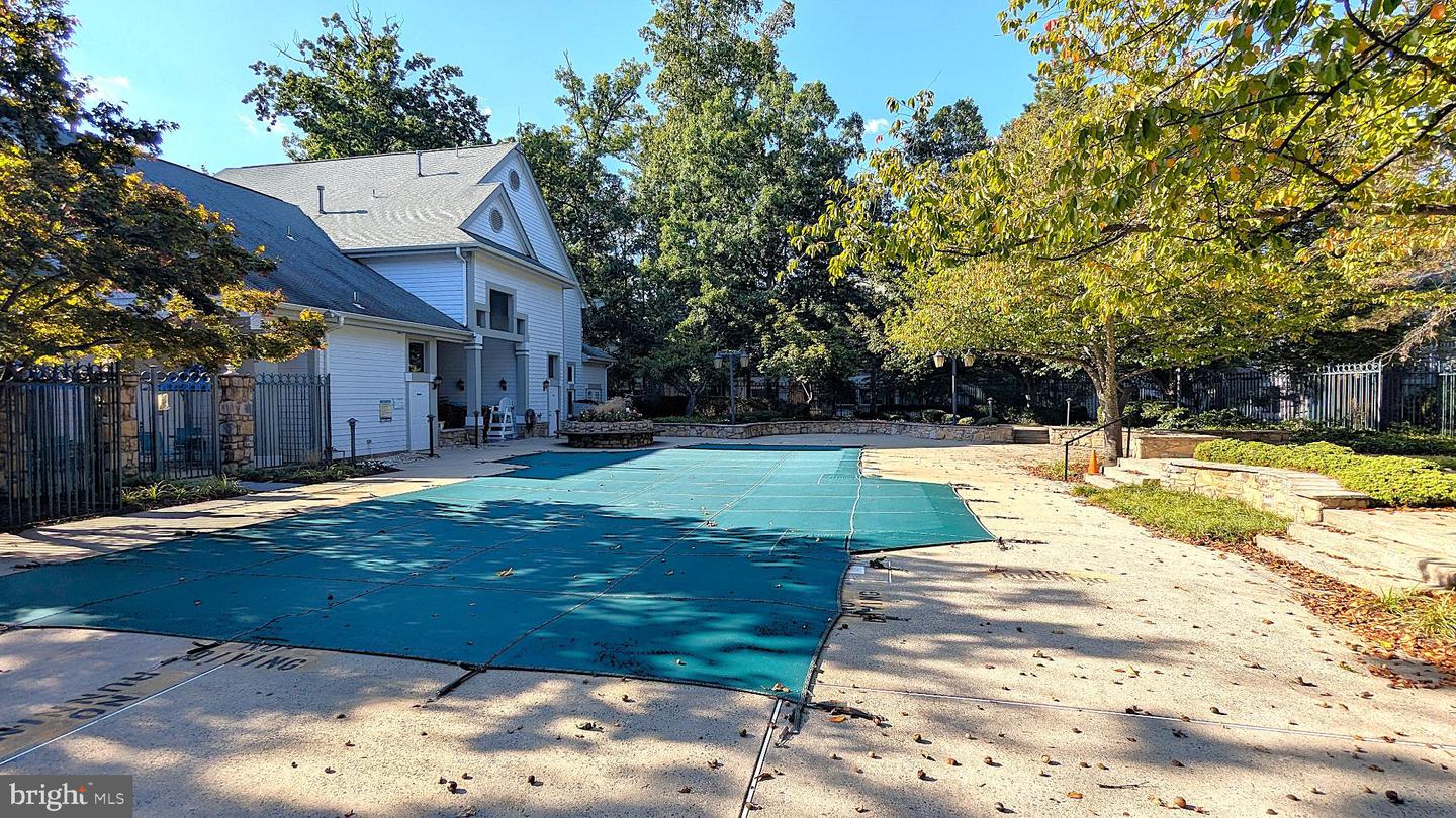 4417 FAIRSTONE DR #104, FAIRFAX, Virginia 22033, 2 Bedrooms Bedrooms, ,2 BathroomsBathrooms,Residential,For sale,4417 FAIRSTONE DR #104,VAFX2267588 MLS # VAFX2267588 4417 FAIRSTONE DR #104, FAIRFAX, Virginia 22033, 2 Bedrooms Bedrooms, ,2 BathroomsBathrooms,Residential,For sale,4417 FAIRSTONE DR #104,VAFX2267588 MLS # VAFX2267588