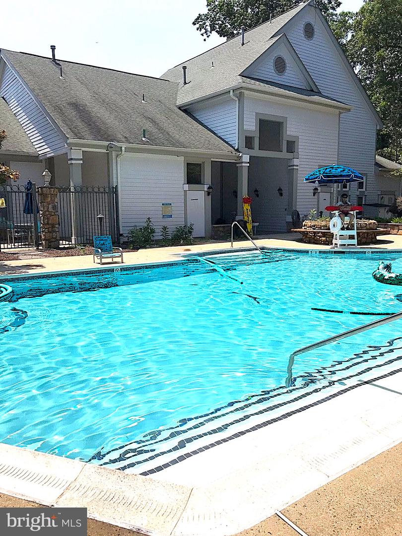 4417 FAIRSTONE DR #104, FAIRFAX, Virginia 22033, 2 Bedrooms Bedrooms, ,2 BathroomsBathrooms,Residential,For sale,4417 FAIRSTONE DR #104,VAFX2267588 MLS # VAFX2267588 4417 FAIRSTONE DR #104, FAIRFAX, Virginia 22033, 2 Bedrooms Bedrooms, ,2 BathroomsBathrooms,Residential,For sale,4417 FAIRSTONE DR #104,VAFX2267588 MLS # VAFX2267588