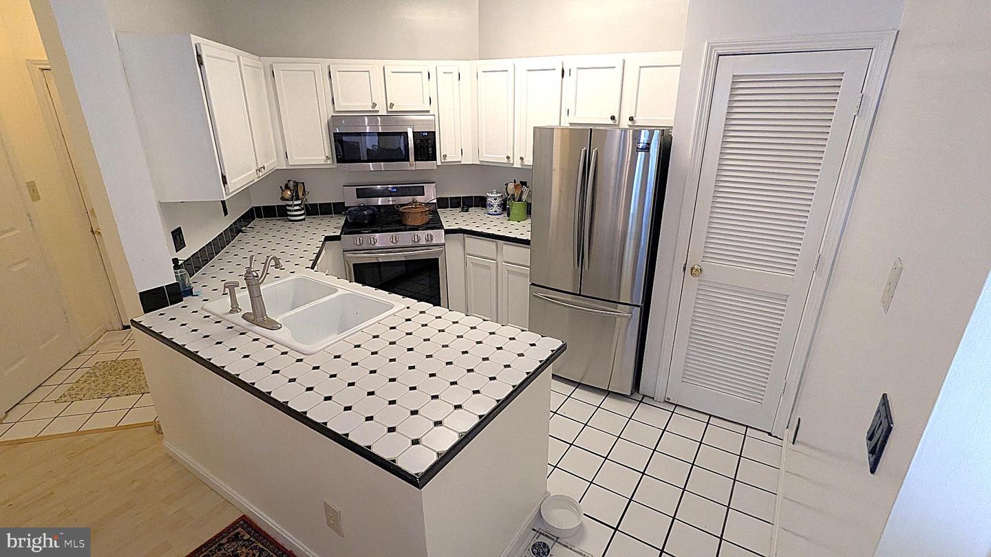 4417 FAIRSTONE DR #104, FAIRFAX, Virginia 22033, 2 Bedrooms Bedrooms, ,2 BathroomsBathrooms,Residential,For sale,4417 FAIRSTONE DR #104,VAFX2267588 MLS # VAFX2267588 4417 FAIRSTONE DR #104, FAIRFAX, Virginia 22033, 2 Bedrooms Bedrooms, ,2 BathroomsBathrooms,Residential,For sale,4417 FAIRSTONE DR #104,VAFX2267588 MLS # VAFX2267588