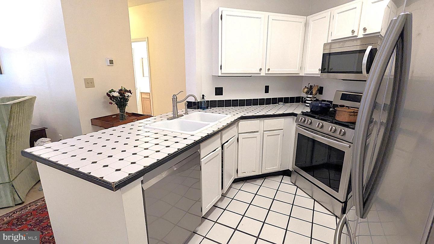 4417 FAIRSTONE DR #104, FAIRFAX, Virginia 22033, 2 Bedrooms Bedrooms, ,2 BathroomsBathrooms,Residential,For sale,4417 FAIRSTONE DR #104,VAFX2267588 MLS # VAFX2267588 4417 FAIRSTONE DR #104, FAIRFAX, Virginia 22033, 2 Bedrooms Bedrooms, ,2 BathroomsBathrooms,Residential,For sale,4417 FAIRSTONE DR #104,VAFX2267588 MLS # VAFX2267588