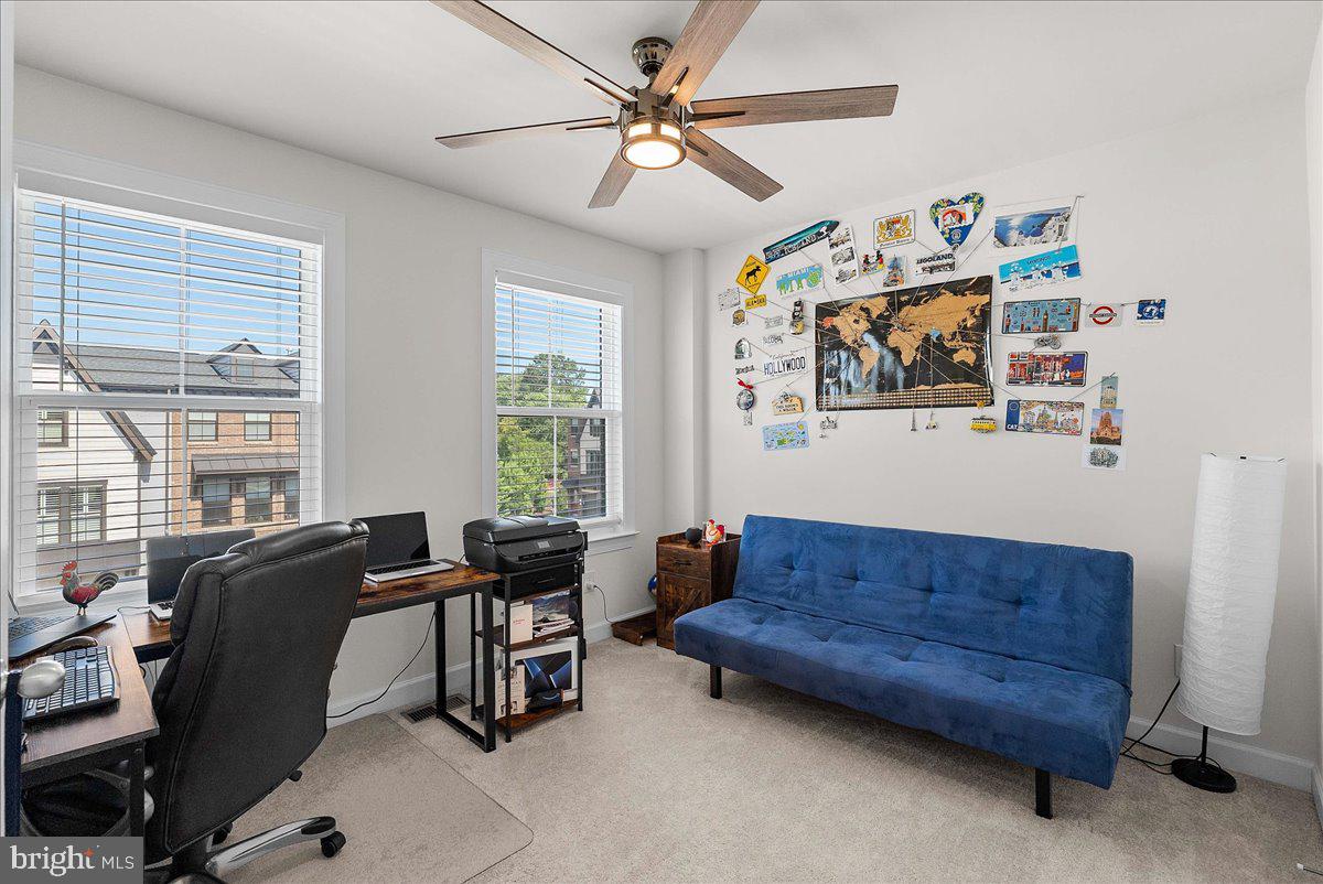 8124 BOCK FARM PL, ALEXANDRIA, Virginia 22306, 4 Bedrooms Bedrooms, ,3 BathroomsBathrooms,Residential,For sale,8124 BOCK FARM PL,VAFX2267610 MLS # VAFX2267610