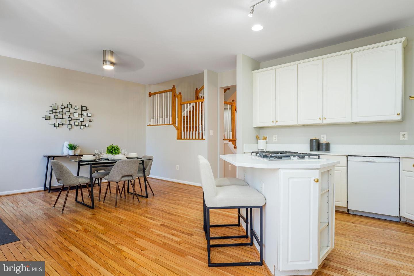 8147 QUINN TER, VIENNA, Virginia 22180, 3 Bedrooms Bedrooms, 7 Rooms Rooms,3 BathroomsBathrooms,Residential,For sale,8147 QUINN TER,VAFX2267654 MLS # VAFX2267654
