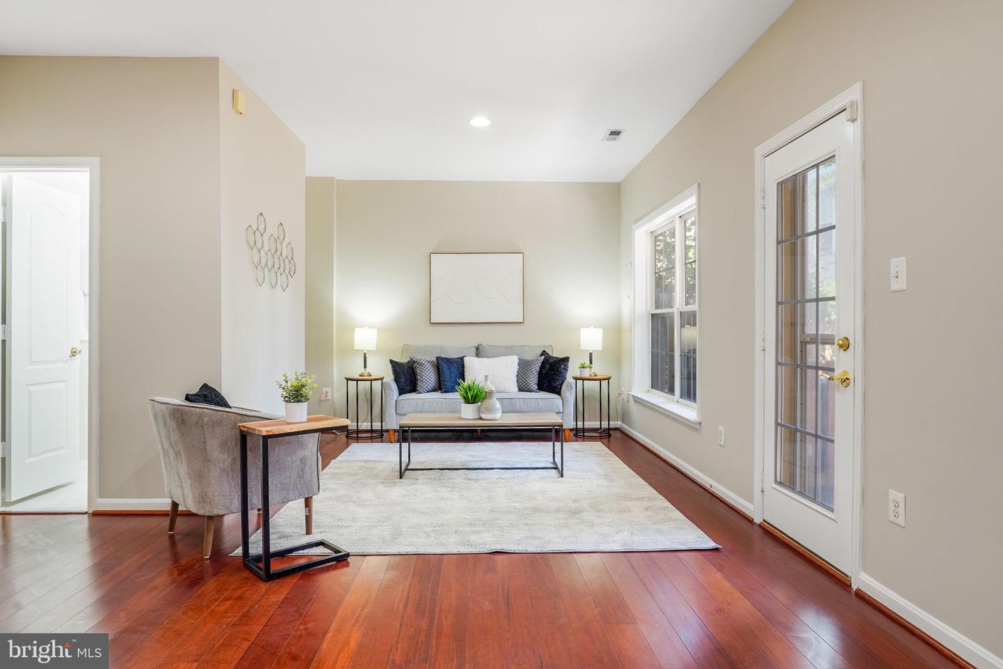 8147 QUINN TER, VIENNA, Virginia 22180, 3 Bedrooms Bedrooms, 7 Rooms Rooms,3 BathroomsBathrooms,Residential,For sale,8147 QUINN TER,VAFX2267654 MLS # VAFX2267654
