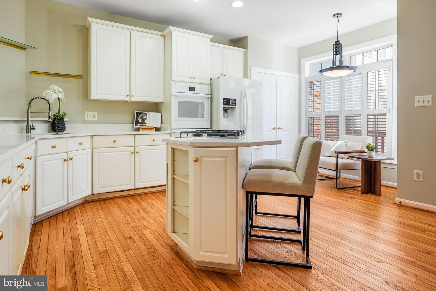 8147 QUINN TER, VIENNA, Virginia 22180, 3 Bedrooms Bedrooms, 7 Rooms Rooms,3 BathroomsBathrooms,Residential,For sale,8147 QUINN TER,VAFX2267654 MLS # VAFX2267654