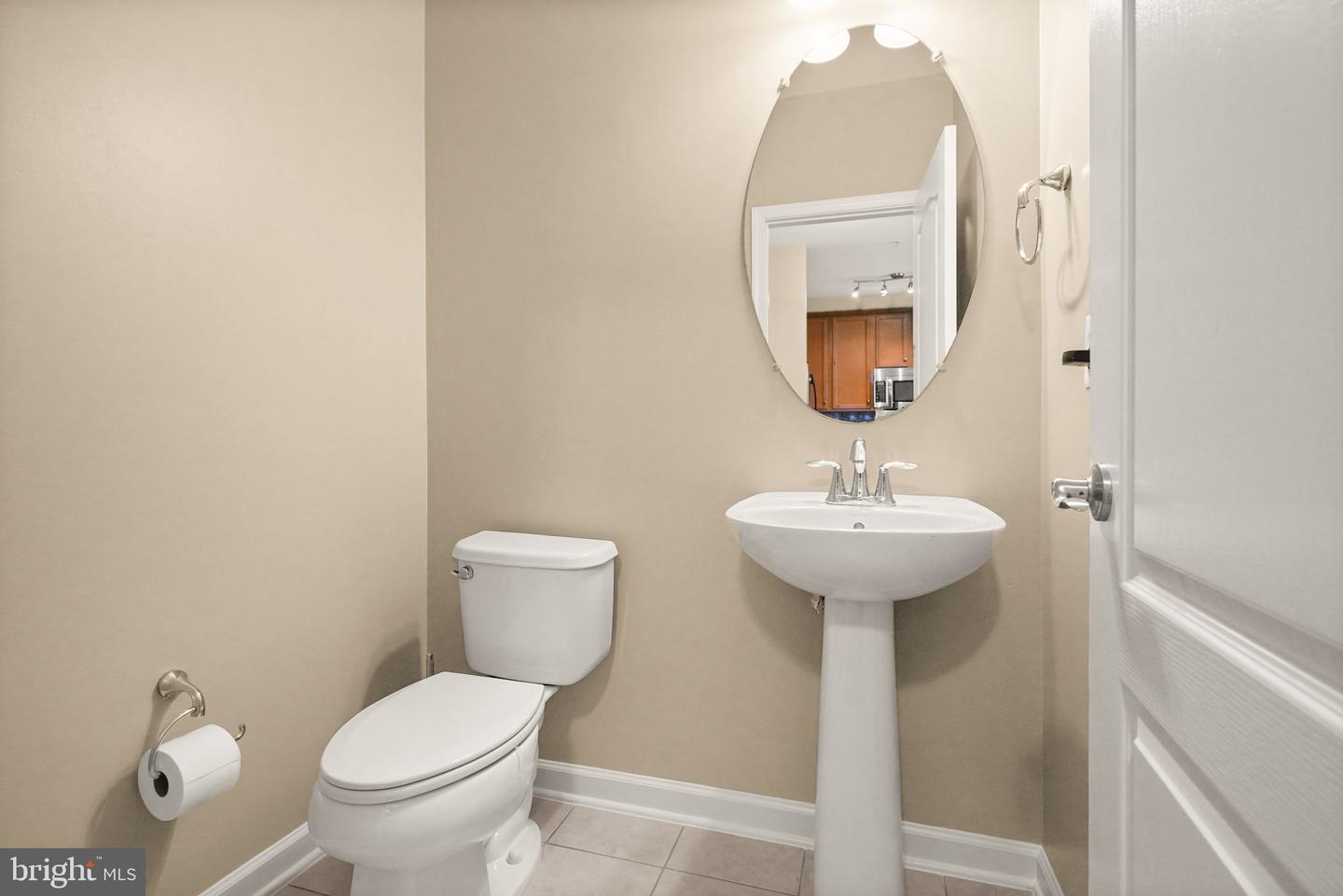 2331 KEW GARDENS DR, WOODBRIDGE, Virginia 22191, 3 Bedrooms Bedrooms, 6 Rooms Rooms,2 BathroomsBathrooms,Residential,For sale,2331 KEW GARDENS DR,VAPW2104192 MLS # VAPW2104192