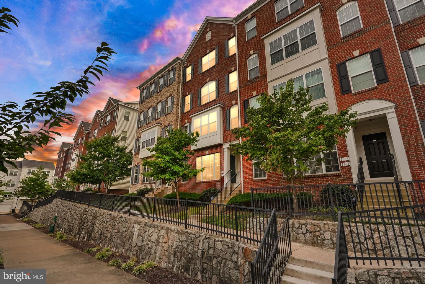 2331 KEW GARDENS DR, WOODBRIDGE, Virginia 22191, 3 Bedrooms Bedrooms, 6 Rooms Rooms,2 BathroomsBathrooms,Residential,For sale,2331 KEW GARDENS DR,VAPW2104192 MLS # VAPW2104192