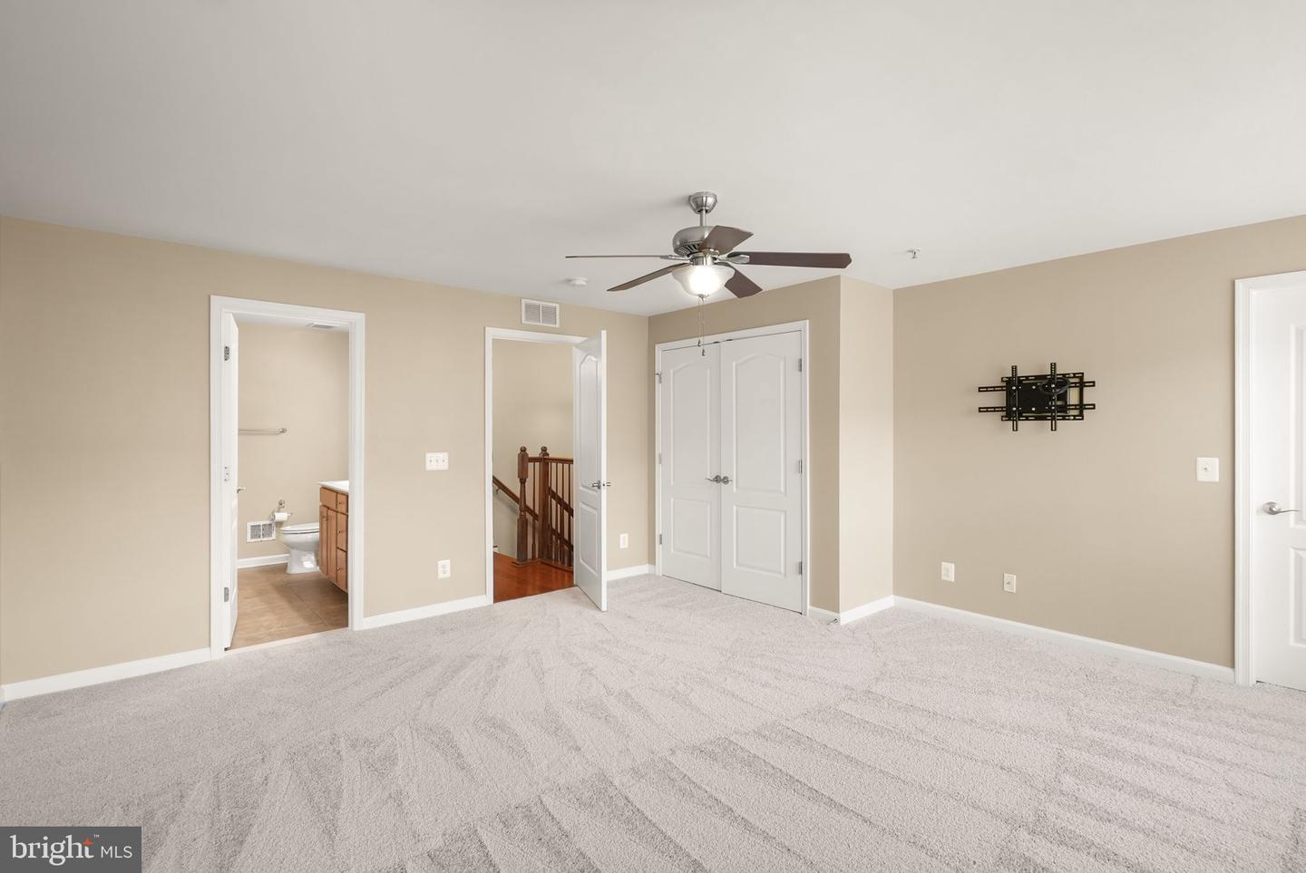 2331 KEW GARDENS DR, WOODBRIDGE, Virginia 22191, 3 Bedrooms Bedrooms, 6 Rooms Rooms,2 BathroomsBathrooms,Residential,For sale,2331 KEW GARDENS DR,VAPW2104192 MLS # VAPW2104192