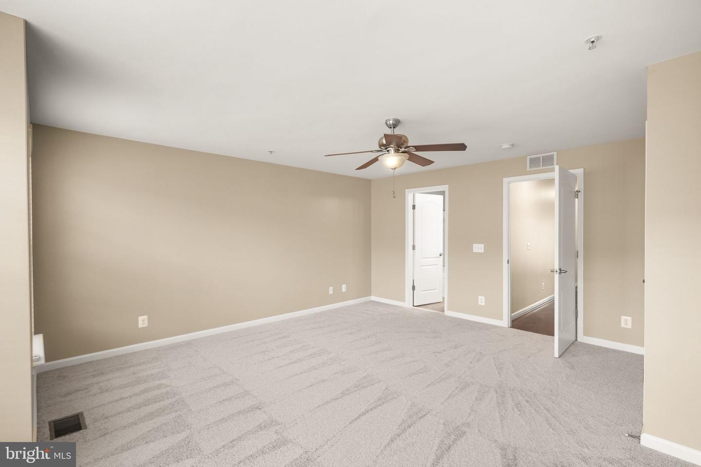 2331 KEW GARDENS DR, WOODBRIDGE, Virginia 22191, 3 Bedrooms Bedrooms, 6 Rooms Rooms,2 BathroomsBathrooms,Residential,For sale,2331 KEW GARDENS DR,VAPW2104192 MLS # VAPW2104192