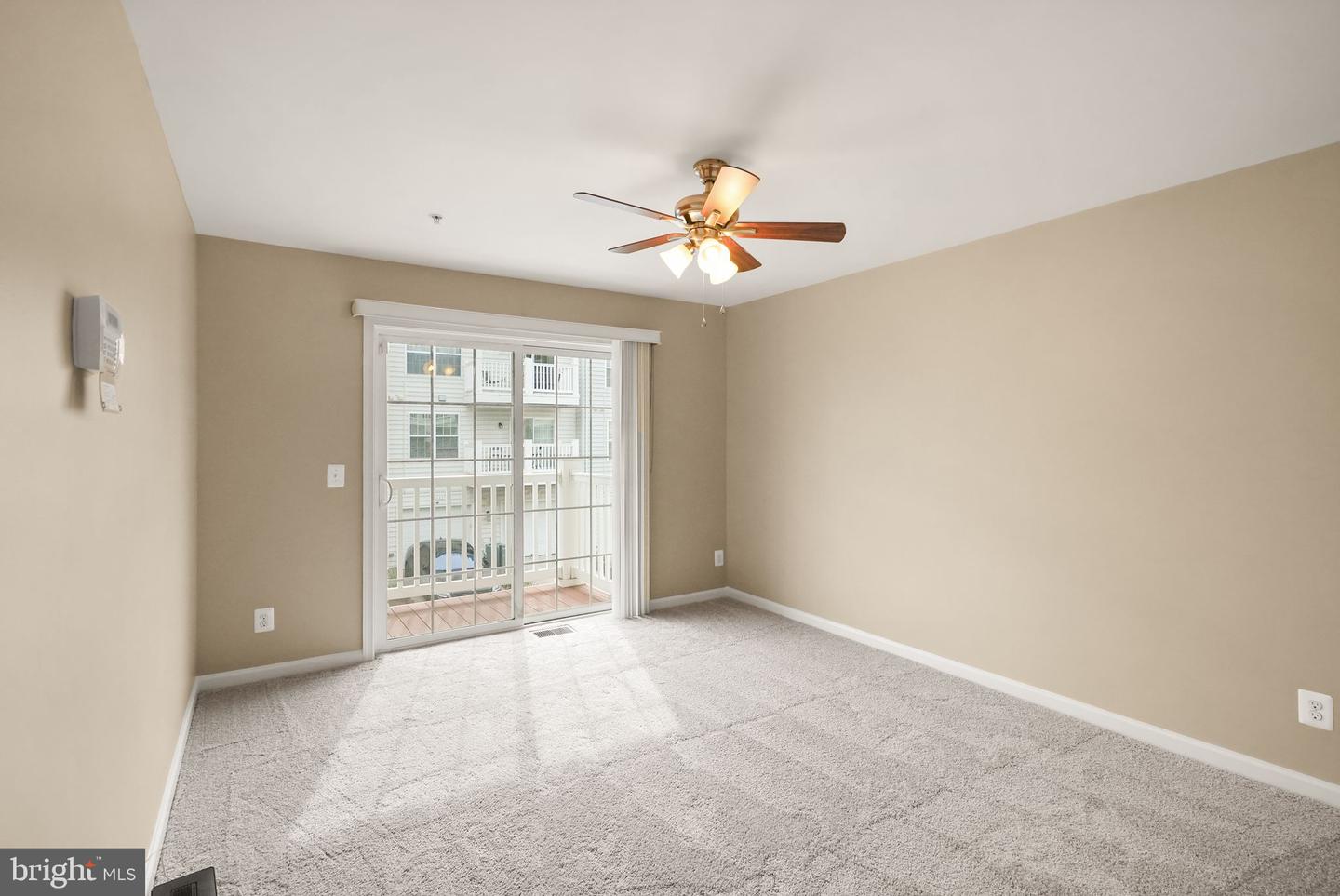 2331 KEW GARDENS DR, WOODBRIDGE, Virginia 22191, 3 Bedrooms Bedrooms, 6 Rooms Rooms,2 BathroomsBathrooms,Residential,For sale,2331 KEW GARDENS DR,VAPW2104192 MLS # VAPW2104192