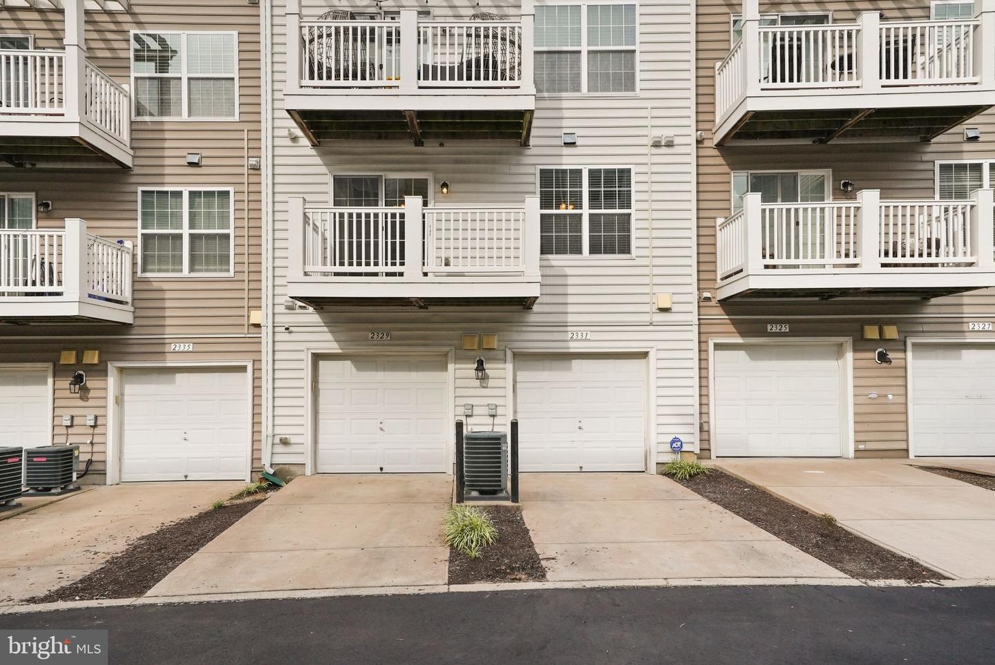 2331 KEW GARDENS DR, WOODBRIDGE, Virginia 22191, 3 Bedrooms Bedrooms, 6 Rooms Rooms,2 BathroomsBathrooms,Residential,For sale,2331 KEW GARDENS DR,VAPW2104192 MLS # VAPW2104192