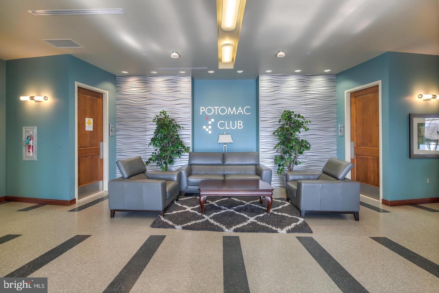 2331 KEW GARDENS DR, WOODBRIDGE, Virginia 22191, 3 Bedrooms Bedrooms, 6 Rooms Rooms,2 BathroomsBathrooms,Residential,For sale,2331 KEW GARDENS DR,VAPW2104192 MLS # VAPW2104192