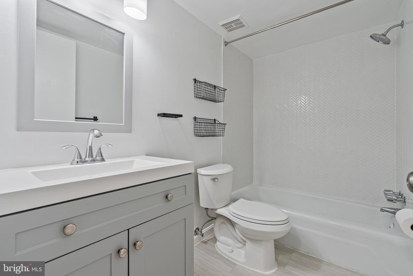 3000 7TH ST NE #124, WASHINGTON, District Of Columbia 20017, 1 Bedroom Bedrooms, ,1 BathroomBathrooms,Residential,For sale,3000 7TH ST NE #124,DCDC2222756 MLS # DCDC2222756 3000 7TH ST NE #124, WASHINGTON, District Of Columbia 20017, 1 Bedroom Bedrooms, ,1 BathroomBathrooms,Residential,For sale,3000 7TH ST NE #124,DCDC2222756 MLS # DCDC2222756