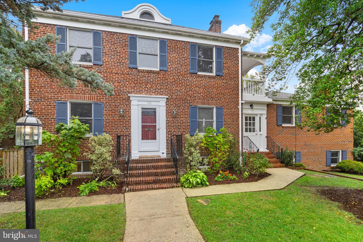 703 BRAXTON PL, ALEXANDRIA, Virginia 22301, 5 Bedrooms Bedrooms, ,4 BathroomsBathrooms,Residential,For sale,703 BRAXTON PL,VAAX2049824 MLS # VAAX2049824