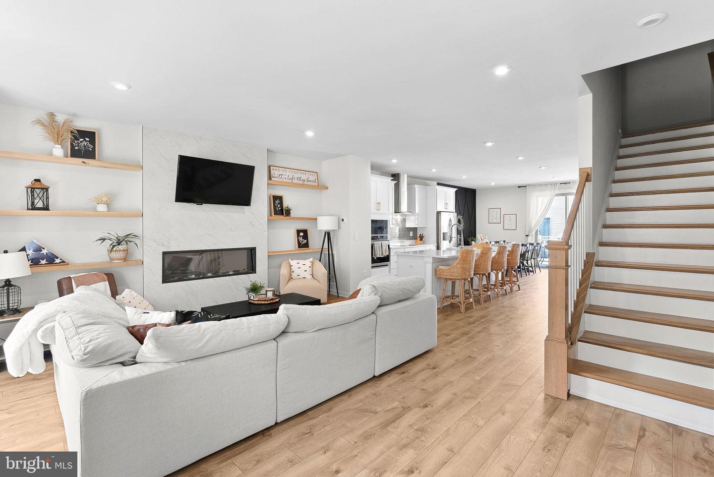 308 NEBEIOLO TER SE, LEESBURG, Virginia 20175, 3 Bedrooms Bedrooms, 6 Rooms Rooms,2 BathroomsBathrooms,Residential,For sale,308 NEBEIOLO TER SE,VALO2107016 MLS # VALO2107016