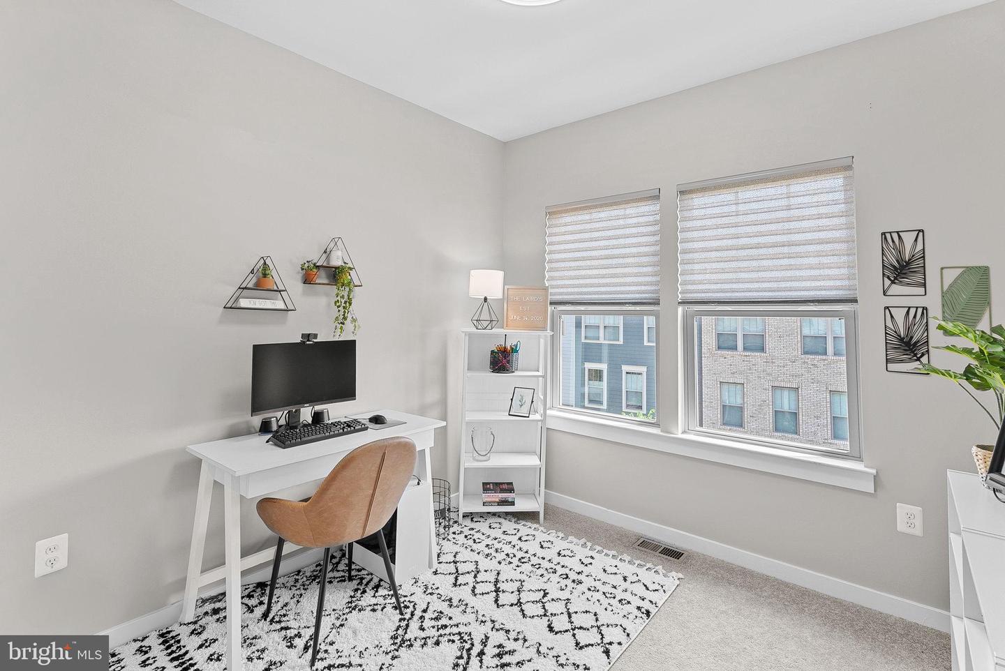 308 NEBEIOLO TER SE, LEESBURG, Virginia 20175, 3 Bedrooms Bedrooms, 6 Rooms Rooms,2 BathroomsBathrooms,Residential,For sale,308 NEBEIOLO TER SE,VALO2107016 MLS # VALO2107016