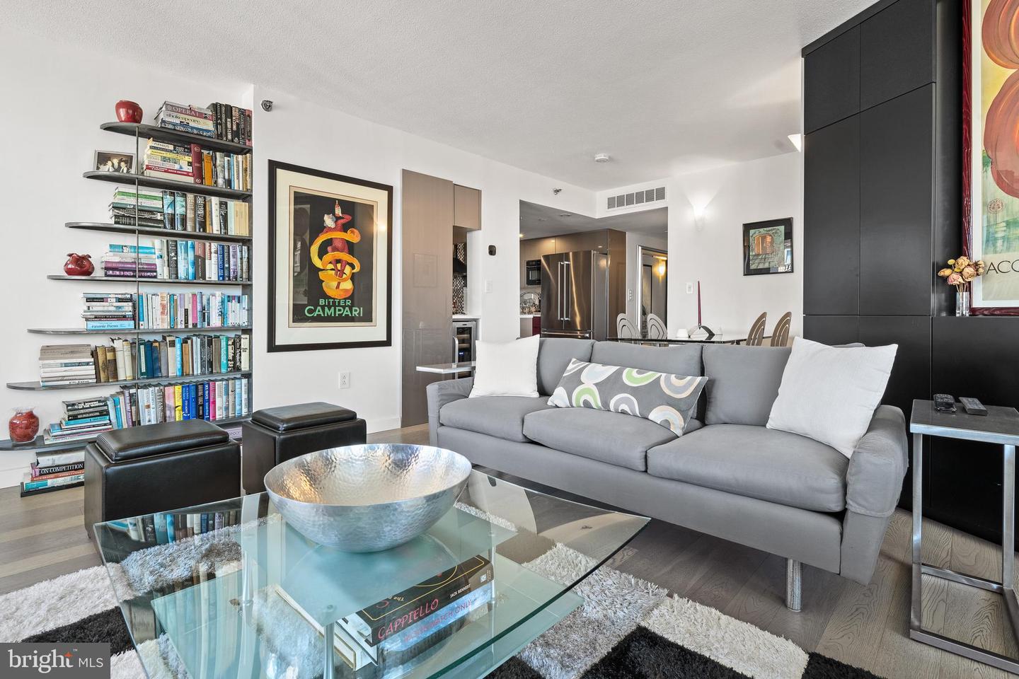 701 PENNSYLVANIA AVE NW #1221, WASHINGTON, District Of Columbia 20004, 1 Bedroom Bedrooms, ,1 BathroomBathrooms,Residential,For sale,701 PENNSYLVANIA AVE NW #1221,DCDC2222836 MLS # DCDC2222836