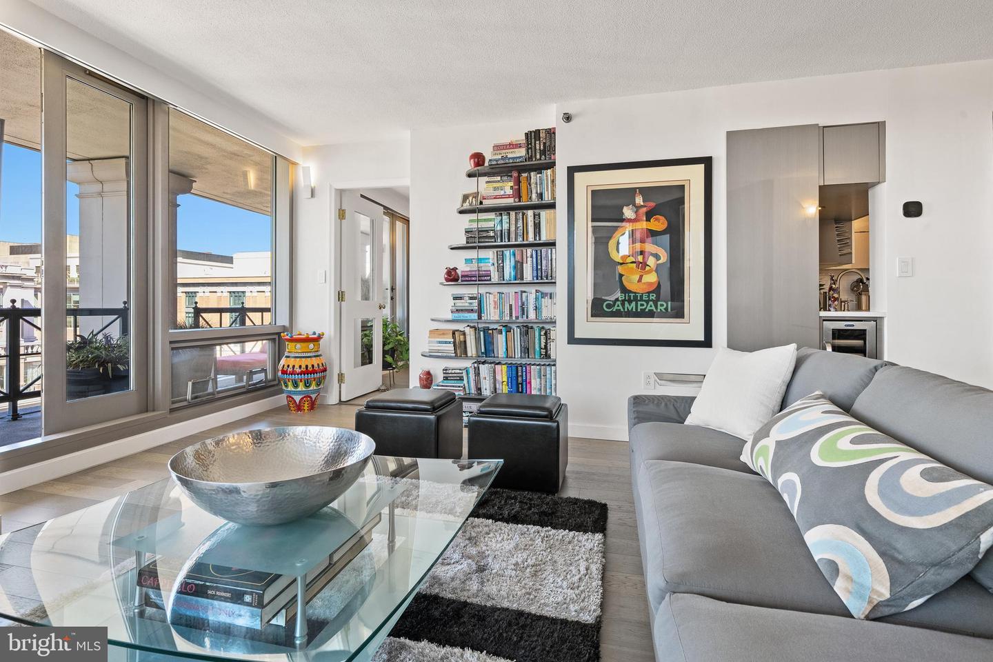 701 PENNSYLVANIA AVE NW #1221, WASHINGTON, District Of Columbia 20004, 1 Bedroom Bedrooms, ,1 BathroomBathrooms,Residential,For sale,701 PENNSYLVANIA AVE NW #1221,DCDC2222836 MLS # DCDC2222836