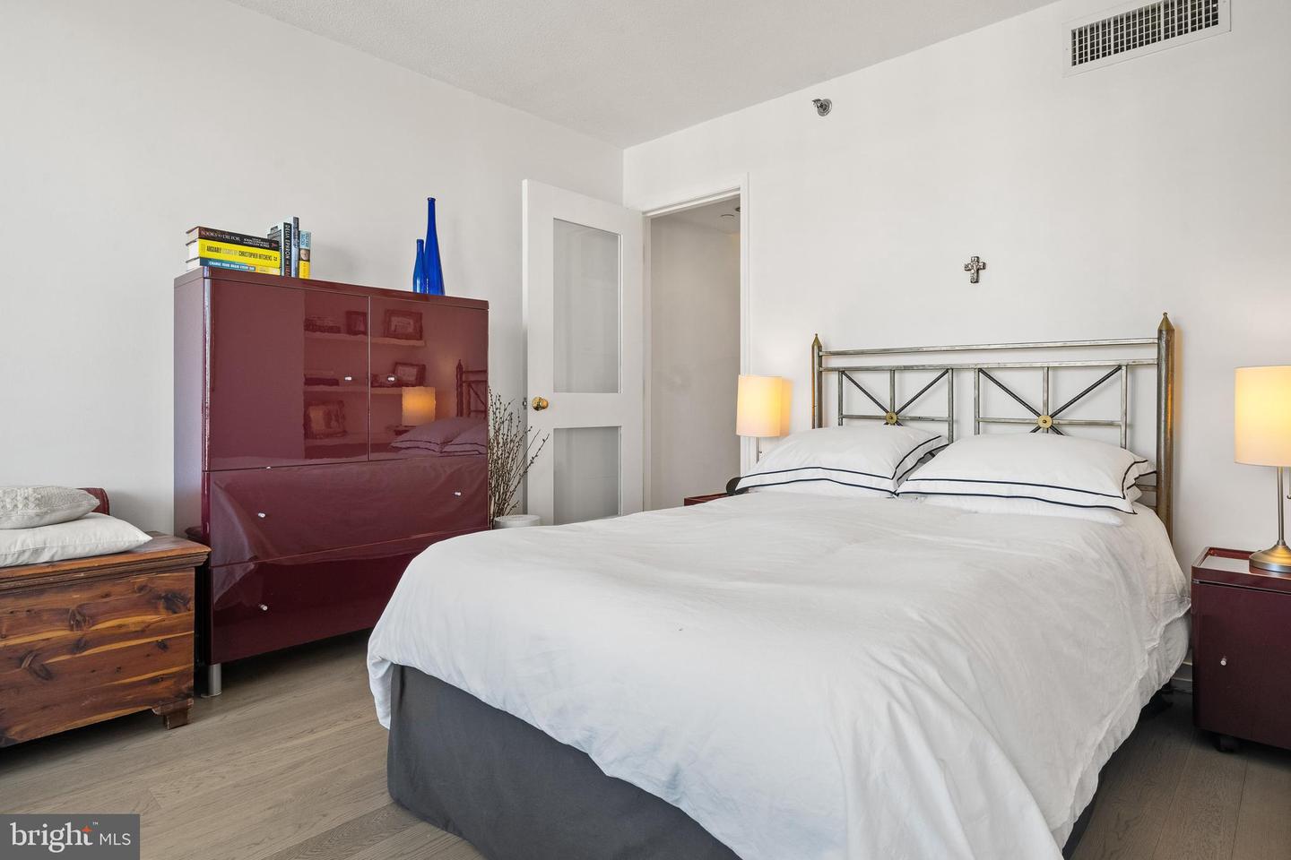 701 PENNSYLVANIA AVE NW #1221, WASHINGTON, District Of Columbia 20004, 1 Bedroom Bedrooms, ,1 BathroomBathrooms,Residential,For sale,701 PENNSYLVANIA AVE NW #1221,DCDC2222836 MLS # DCDC2222836