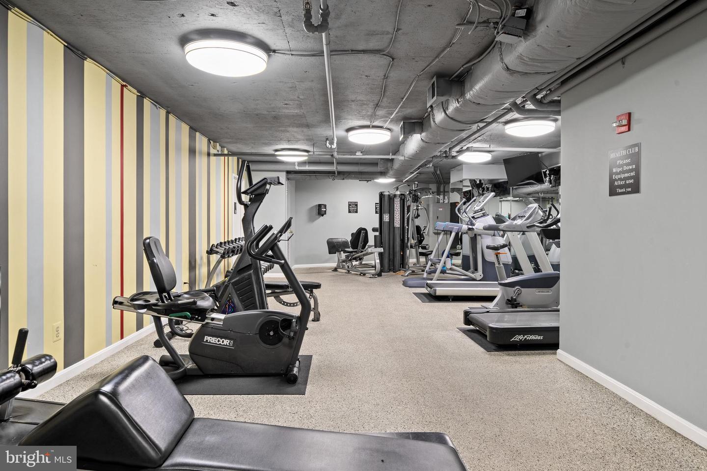 701 PENNSYLVANIA AVE NW #1221, WASHINGTON, District Of Columbia 20004, 1 Bedroom Bedrooms, ,1 BathroomBathrooms,Residential,For sale,701 PENNSYLVANIA AVE NW #1221,DCDC2222836 MLS # DCDC2222836