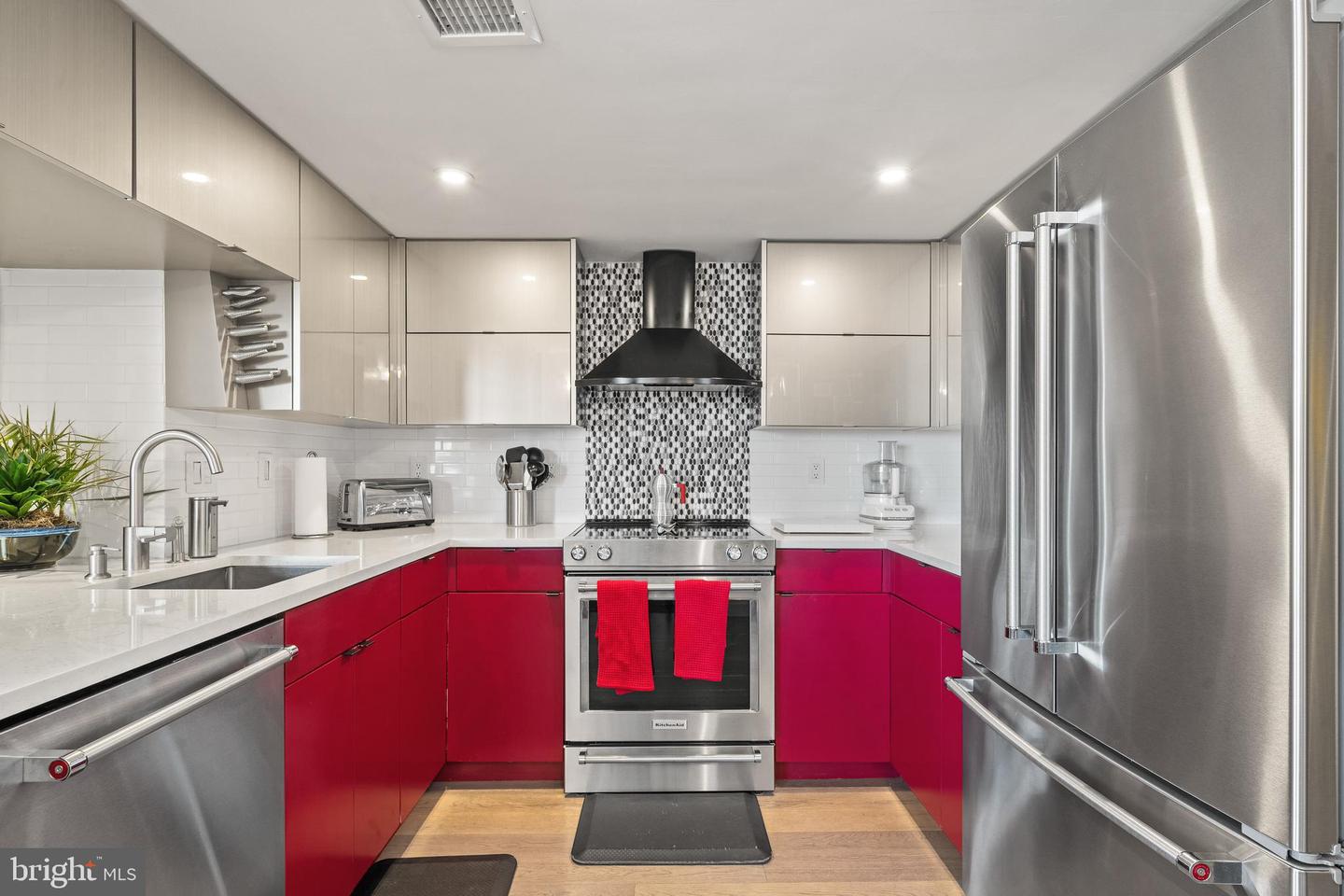 701 PENNSYLVANIA AVE NW #1221, WASHINGTON, District Of Columbia 20004, 1 Bedroom Bedrooms, ,1 BathroomBathrooms,Residential,For sale,701 PENNSYLVANIA AVE NW #1221,DCDC2222836 MLS # DCDC2222836