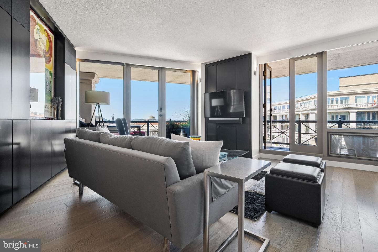 701 PENNSYLVANIA AVE NW #1221, WASHINGTON, District Of Columbia 20004, 1 Bedroom Bedrooms, ,1 BathroomBathrooms,Residential,For sale,701 PENNSYLVANIA AVE NW #1221,DCDC2222836 MLS # DCDC2222836