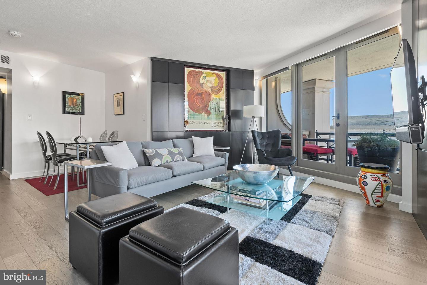 701 PENNSYLVANIA AVE NW #1221, WASHINGTON, District Of Columbia 20004, 1 Bedroom Bedrooms, ,1 BathroomBathrooms,Residential,For sale,701 PENNSYLVANIA AVE NW #1221,DCDC2222836 MLS # DCDC2222836