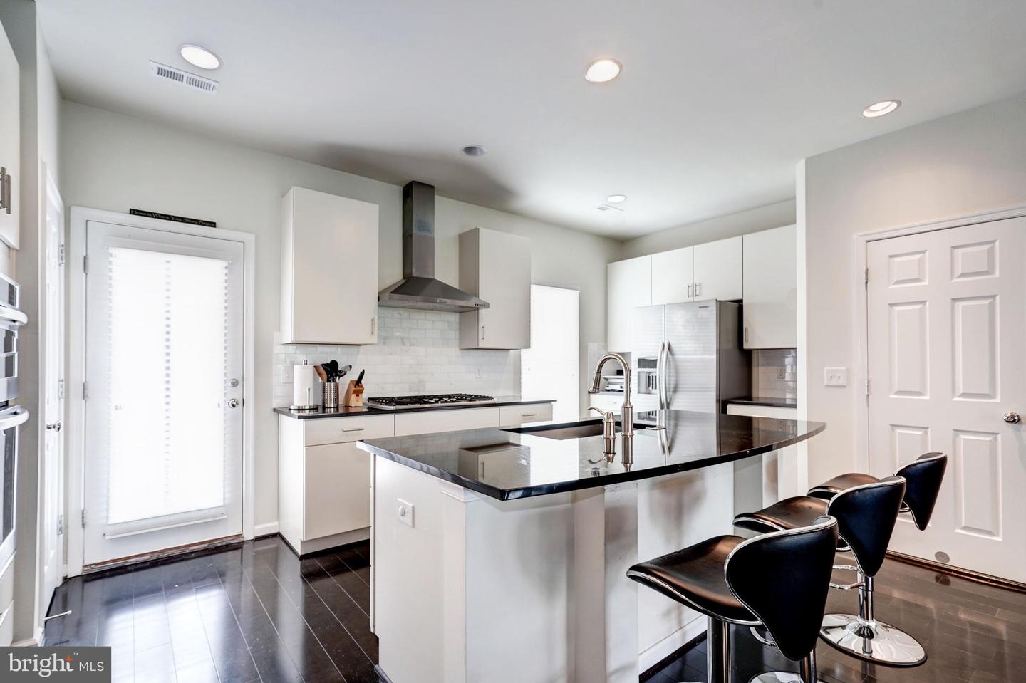 9652 PULLMAN PL, FAIRFAX, Virginia 22031, 4 Bedrooms Bedrooms, 4 Rooms Rooms,2 BathroomsBathrooms,Residential,For sale,9652 PULLMAN PL,VAFX2267706 MLS # VAFX2267706
