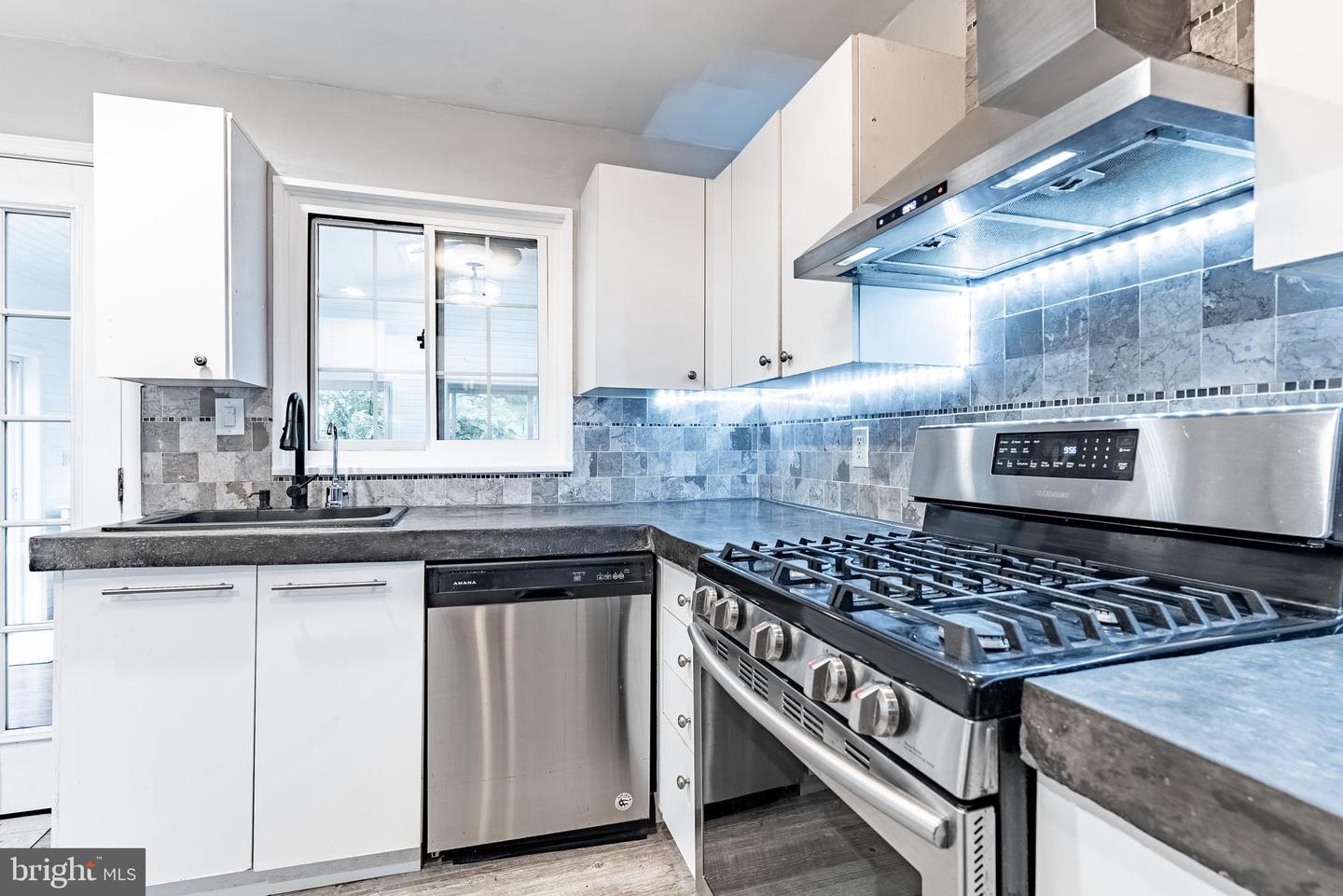 6310 TRACEY CT, ALEXANDRIA, Virginia 22310, 3 Bedrooms Bedrooms, ,2 BathroomsBathrooms,Residential,For sale,6310 TRACEY CT,VAFX2267784 MLS # VAFX2267784