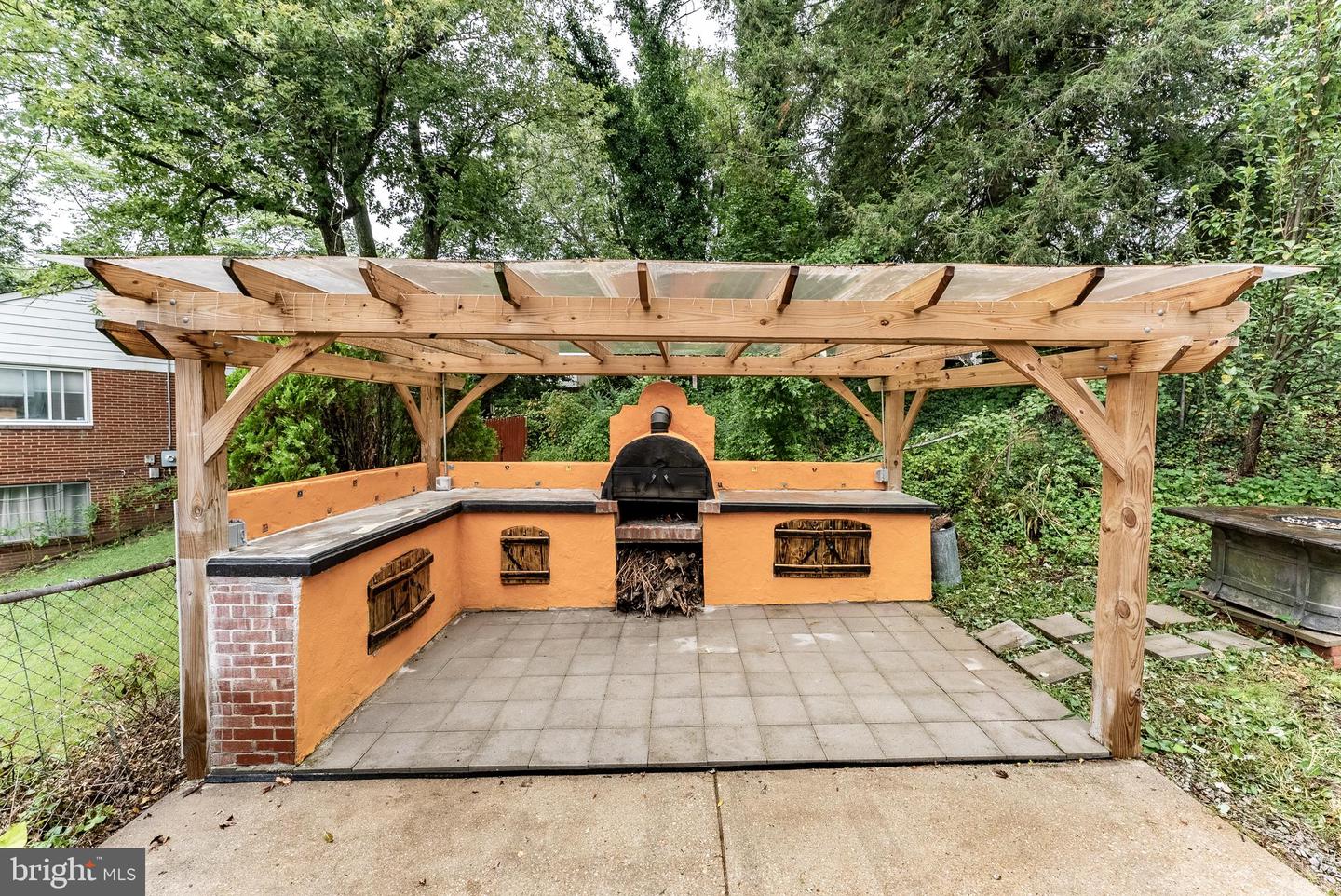 6310 TRACEY CT, ALEXANDRIA, Virginia 22310, 3 Bedrooms Bedrooms, ,2 BathroomsBathrooms,Residential,For sale,6310 TRACEY CT,VAFX2267784 MLS # VAFX2267784