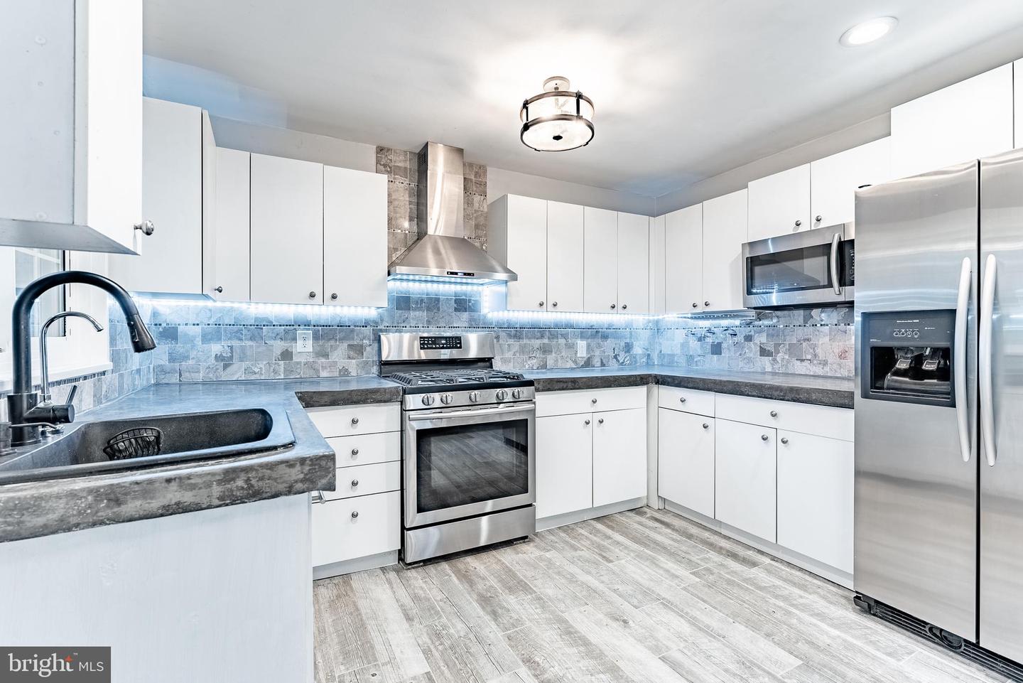 6310 TRACEY CT, ALEXANDRIA, Virginia 22310, 3 Bedrooms Bedrooms, ,2 BathroomsBathrooms,Residential,For sale,6310 TRACEY CT,VAFX2267784 MLS # VAFX2267784