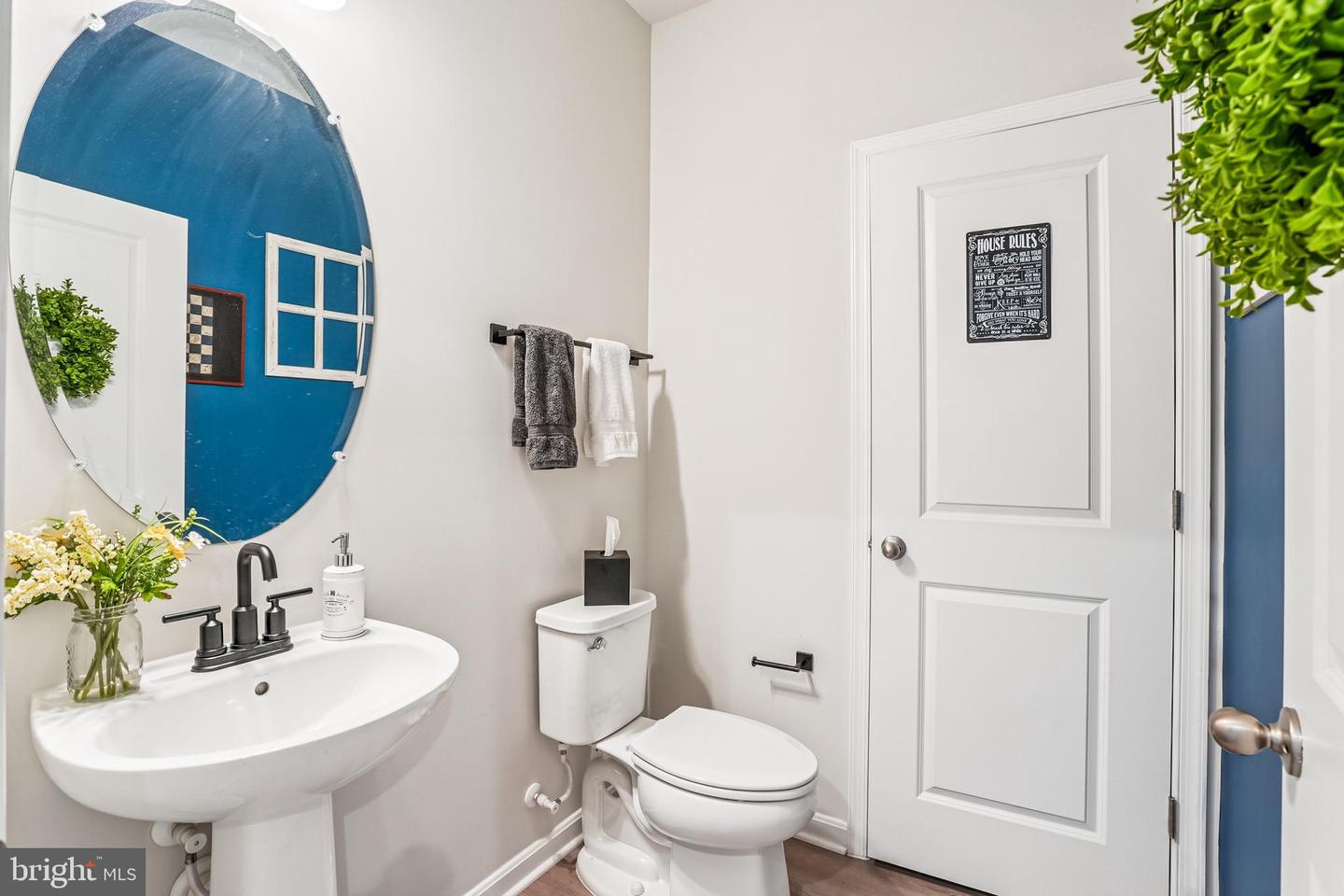 3703 HAVERTILL LN, WOODBRIDGE, Virginia 22193, 3 Bedrooms Bedrooms, 6 Rooms Rooms,2 BathroomsBathrooms,Residential,For sale,3703 HAVERTILL LN,VAPW2104222 MLS # VAPW2104222