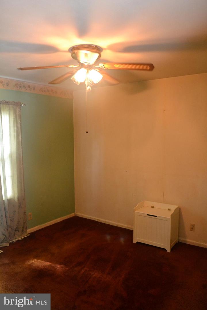 706 S DOGWOOD CT, STERLING, Virginia 20164, 3 Bedrooms Bedrooms, ,1 BathroomBathrooms,Residential,For sale,706 S DOGWOOD CT,VALO2107046 MLS # VALO2107046