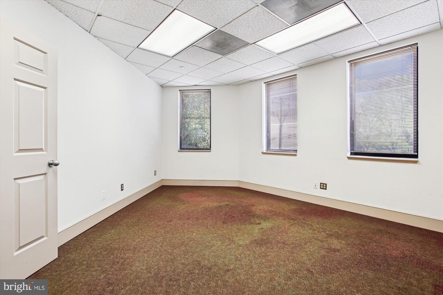 1501 DUKE ST, ALEXANDRIA, Virginia 22314, ,Land,For sale,1501 DUKE ST,VAAX2049884 MLS # VAAX2049884