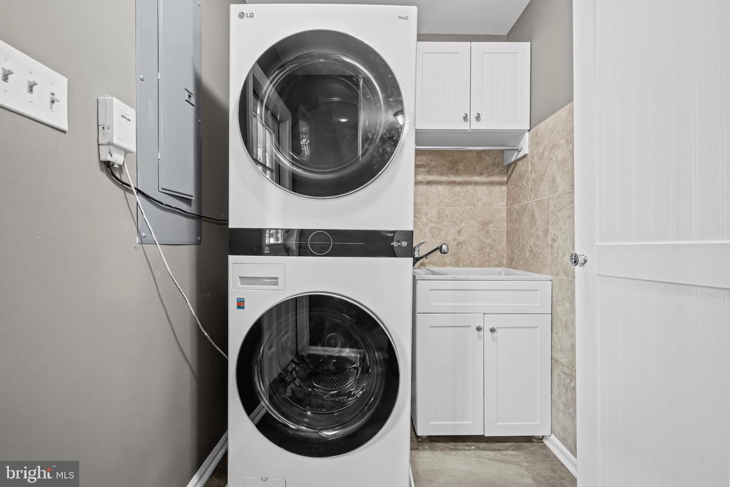 2169 WESTGLEN CT, VIENNA, Virginia 22182, 6 Bedrooms Bedrooms, ,5 BathroomsBathrooms,Residential,For sale,2169 WESTGLEN CT,VAFX2267874 MLS # VAFX2267874