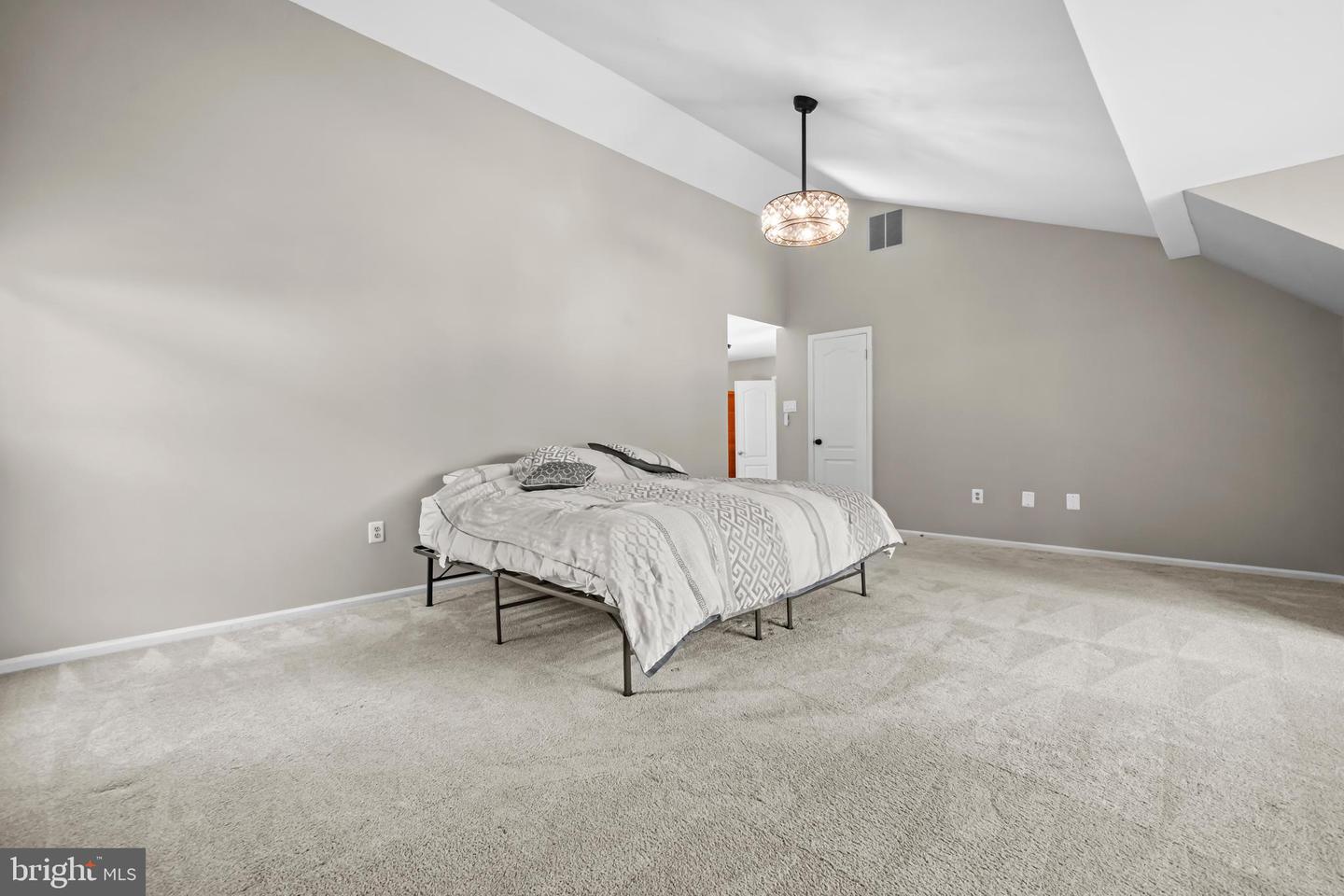 2169 WESTGLEN CT, VIENNA, Virginia 22182, 6 Bedrooms Bedrooms, ,5 BathroomsBathrooms,Residential,For sale,2169 WESTGLEN CT,VAFX2267874 MLS # VAFX2267874