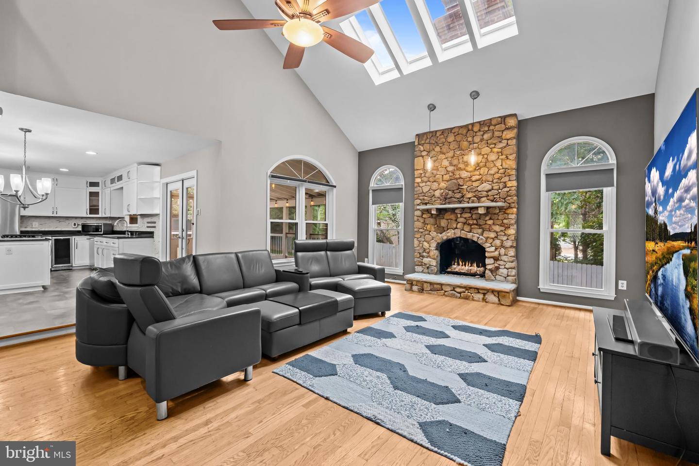 2169 WESTGLEN CT, VIENNA, Virginia 22182, 6 Bedrooms Bedrooms, ,5 BathroomsBathrooms,Residential,For sale,2169 WESTGLEN CT,VAFX2267874 MLS # VAFX2267874