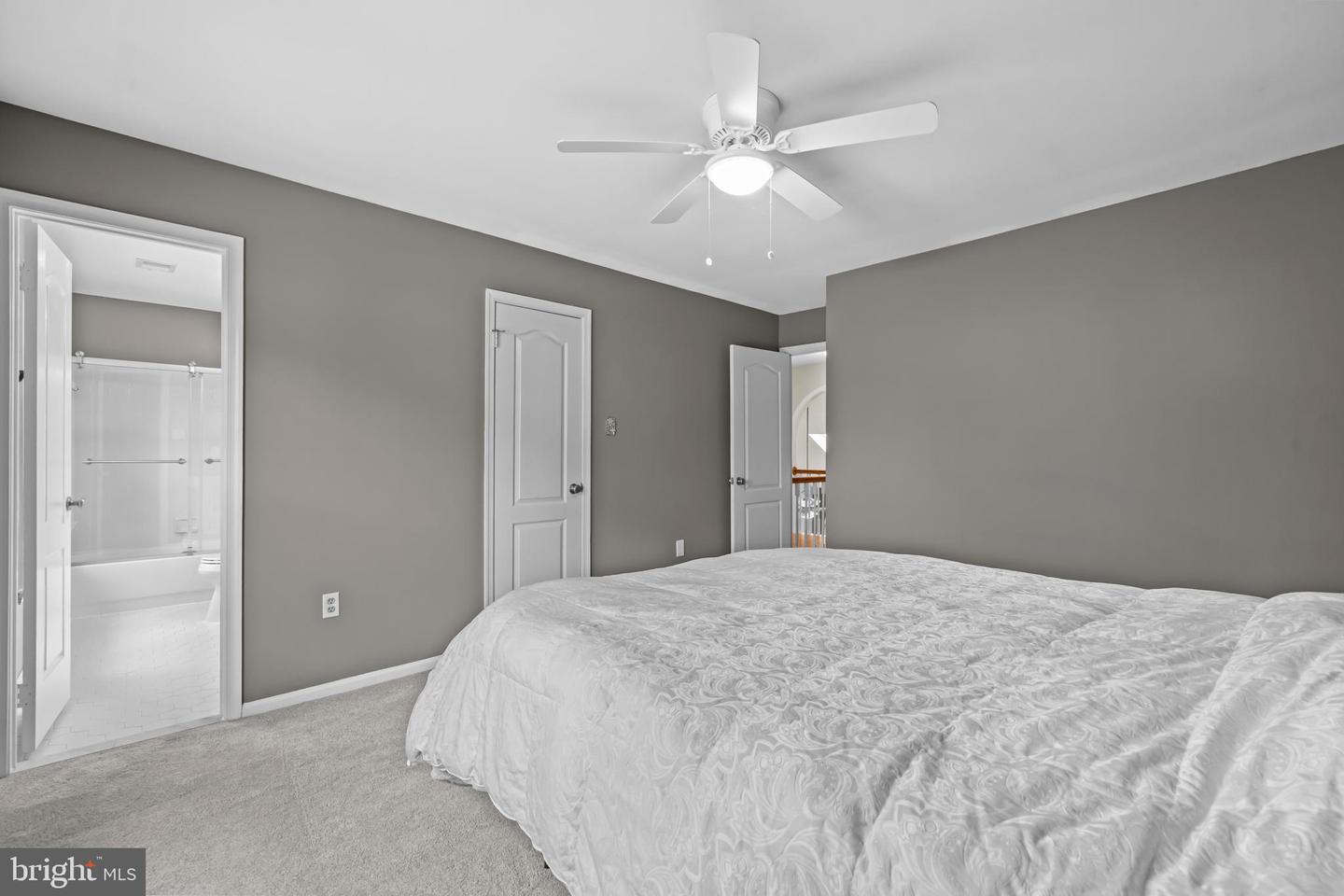 2169 WESTGLEN CT, VIENNA, Virginia 22182, 6 Bedrooms Bedrooms, ,5 BathroomsBathrooms,Residential,For sale,2169 WESTGLEN CT,VAFX2267874 MLS # VAFX2267874