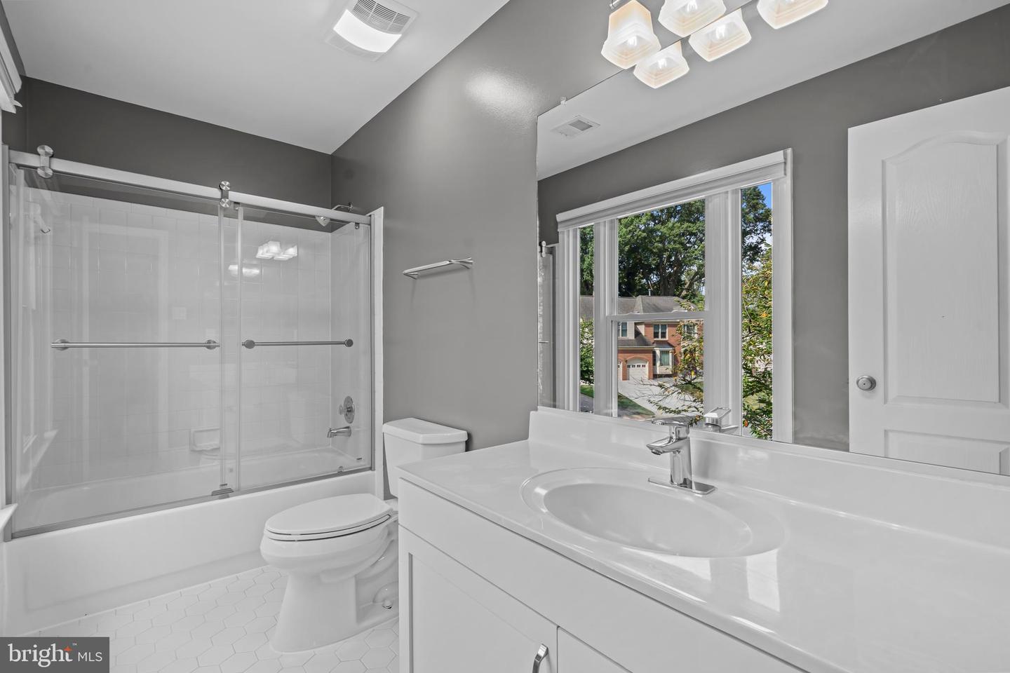 2169 WESTGLEN CT, VIENNA, Virginia 22182, 6 Bedrooms Bedrooms, ,5 BathroomsBathrooms,Residential,For sale,2169 WESTGLEN CT,VAFX2267874 MLS # VAFX2267874