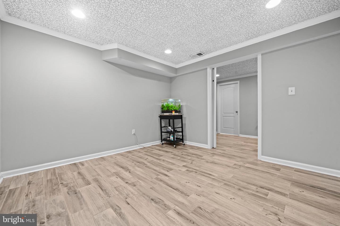 2169 WESTGLEN CT, VIENNA, Virginia 22182, 6 Bedrooms Bedrooms, ,5 BathroomsBathrooms,Residential,For sale,2169 WESTGLEN CT,VAFX2267874 MLS # VAFX2267874